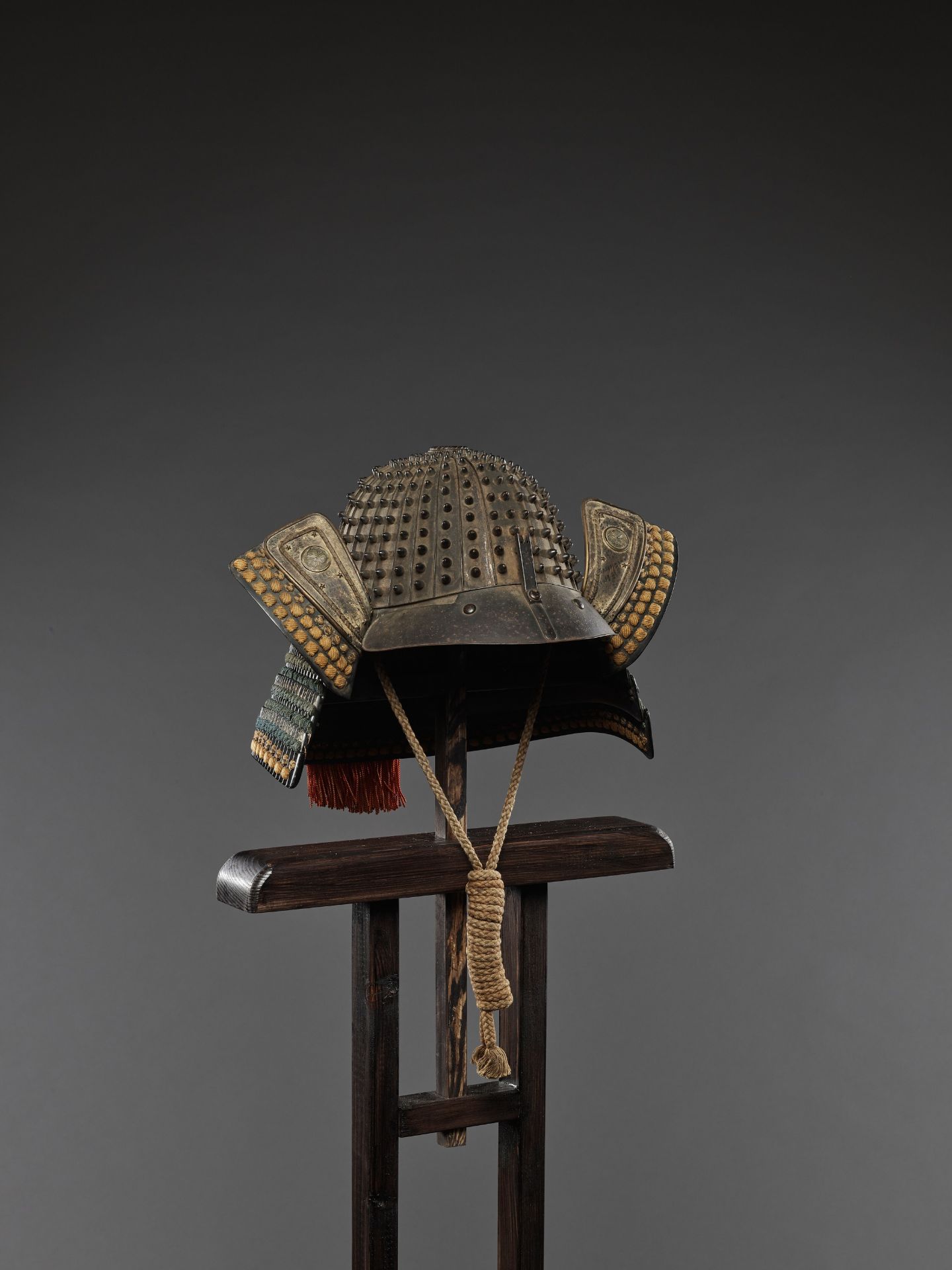 MYOCHIN OTOTSUGU: A KOBOSHI KABUTO WITH KASHIWA MON - Image 8 of 8