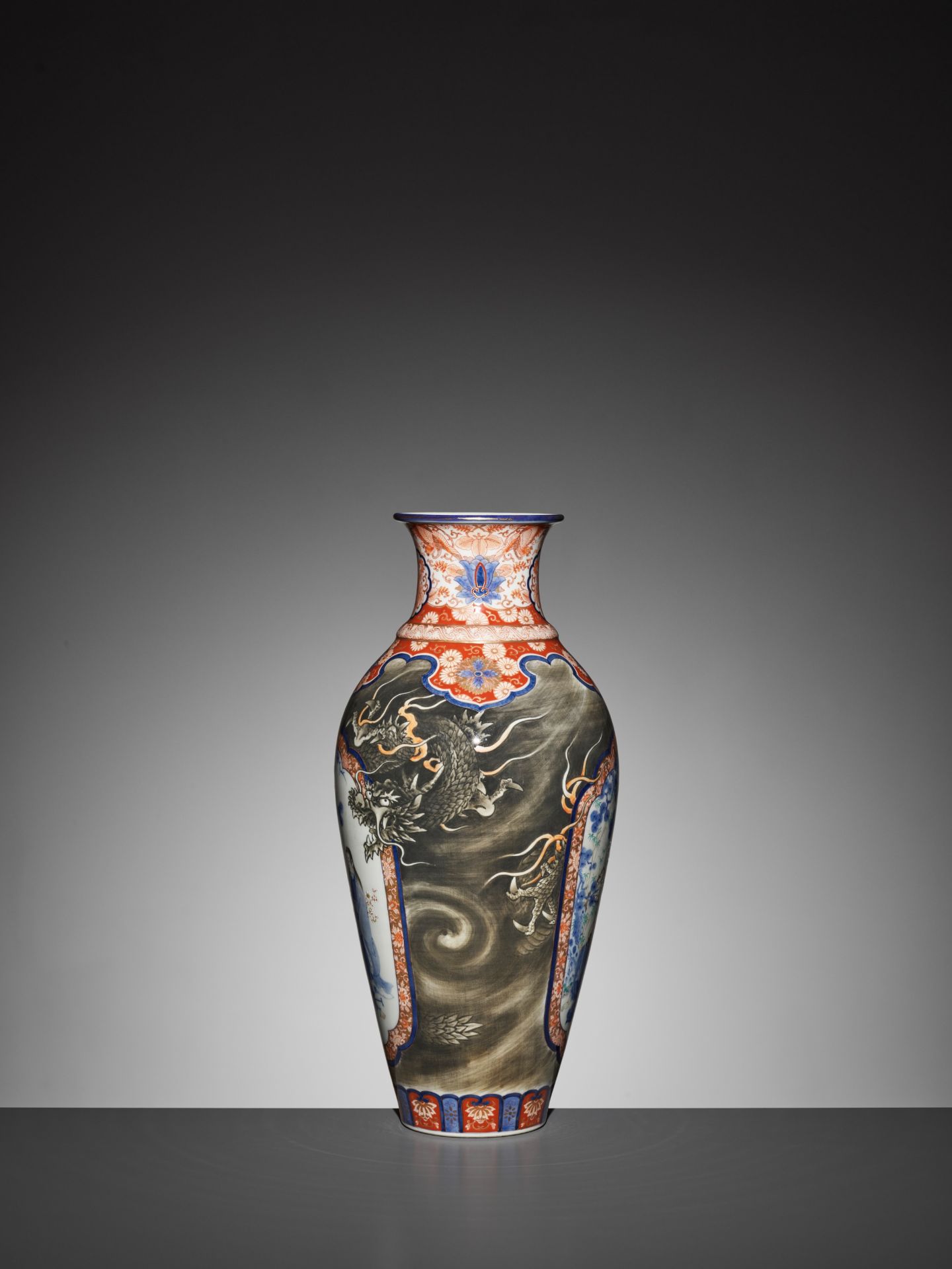 AN IMPRESSIVE KORANSHA FUKUGAWA VASE WITH TEKKAI SENNIN AND DRAGONS - Image 7 of 10