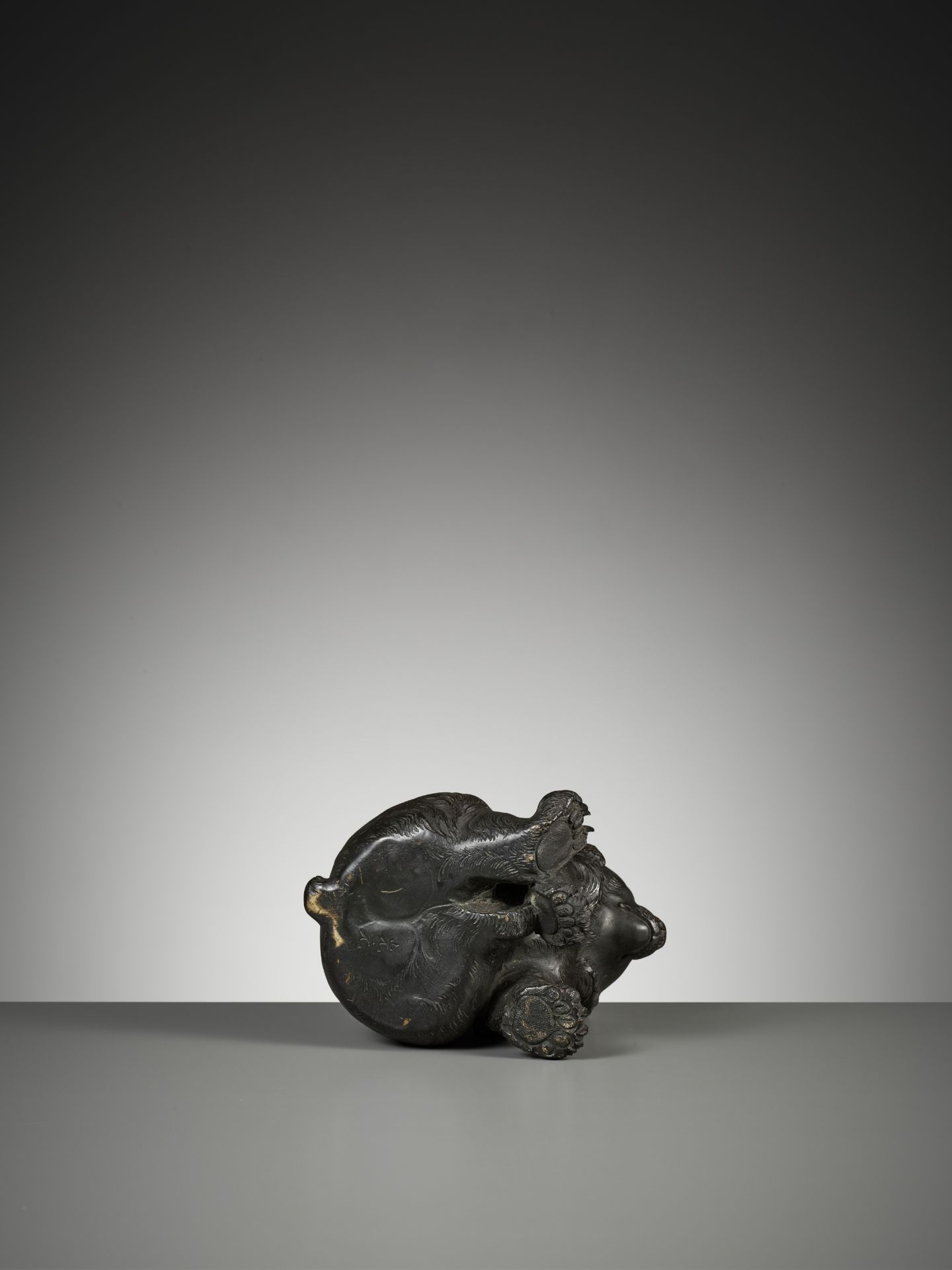 OMORI MITSUMOTO: A RARE AND CHARMING BRONZE OKIMONO OF A BEAR - Image 10 of 11