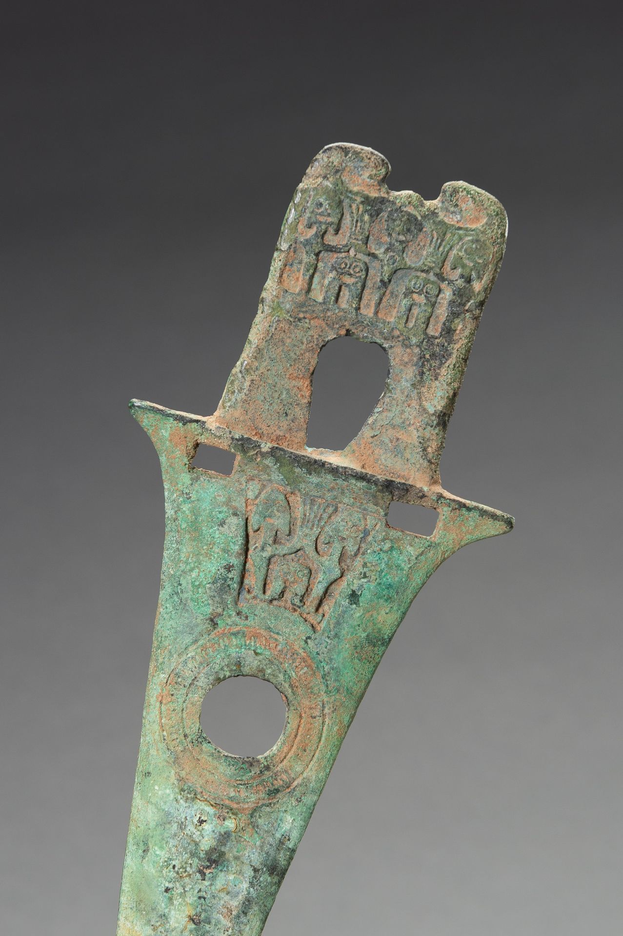 AN BRONZE DAGGER BLADE, SHANG - Image 7 of 10