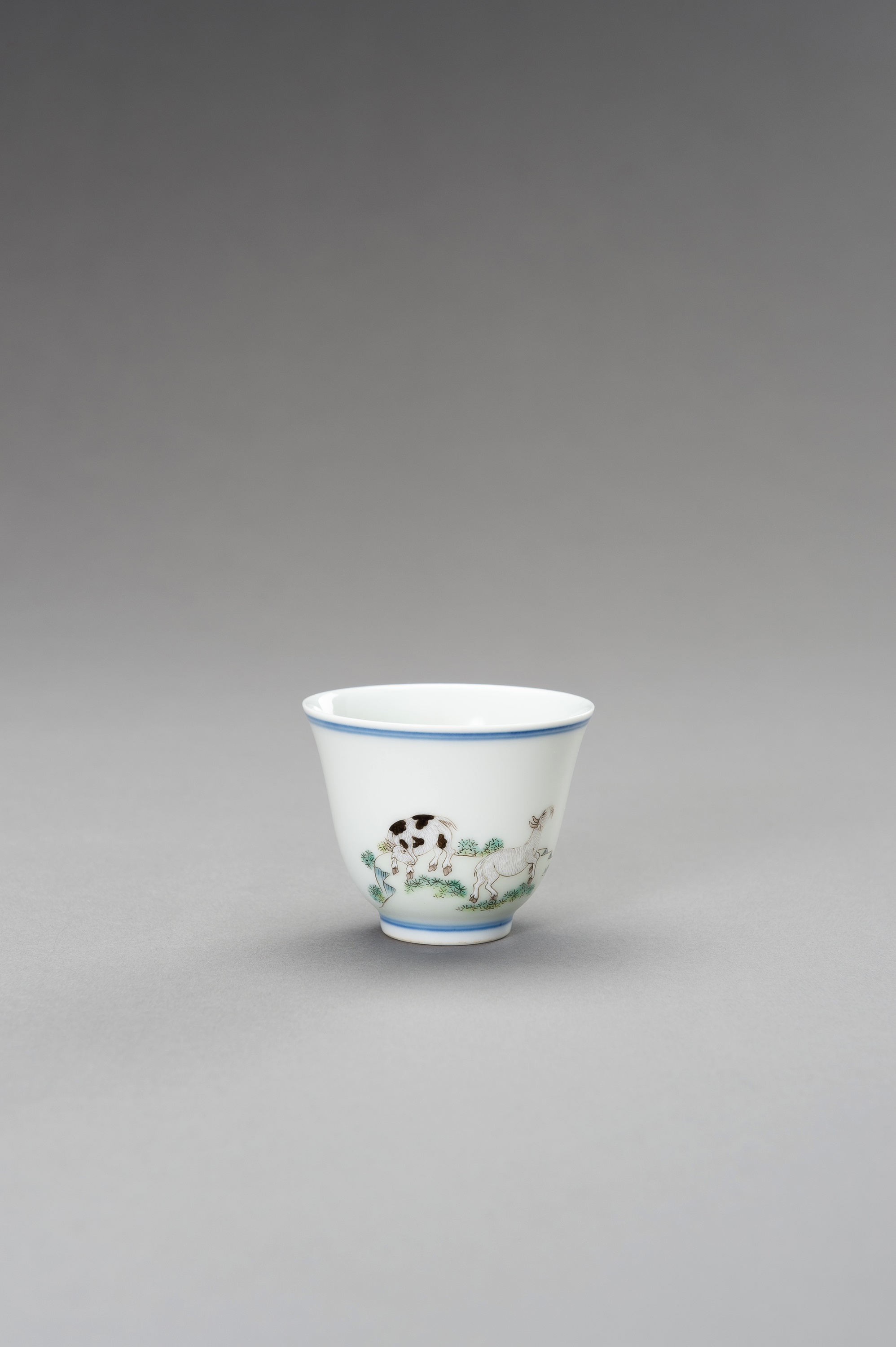 A 'BOY ON OX' PORCELAIN CUP, QING - Image 3 of 10