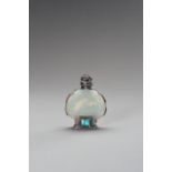 A SILVER AND JADE SNUFF BOTTLE, 1900s
