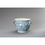 A LARGE BLUE AND WHITE PORCELAIN CACHEPOT, LATE QING DYNASTY