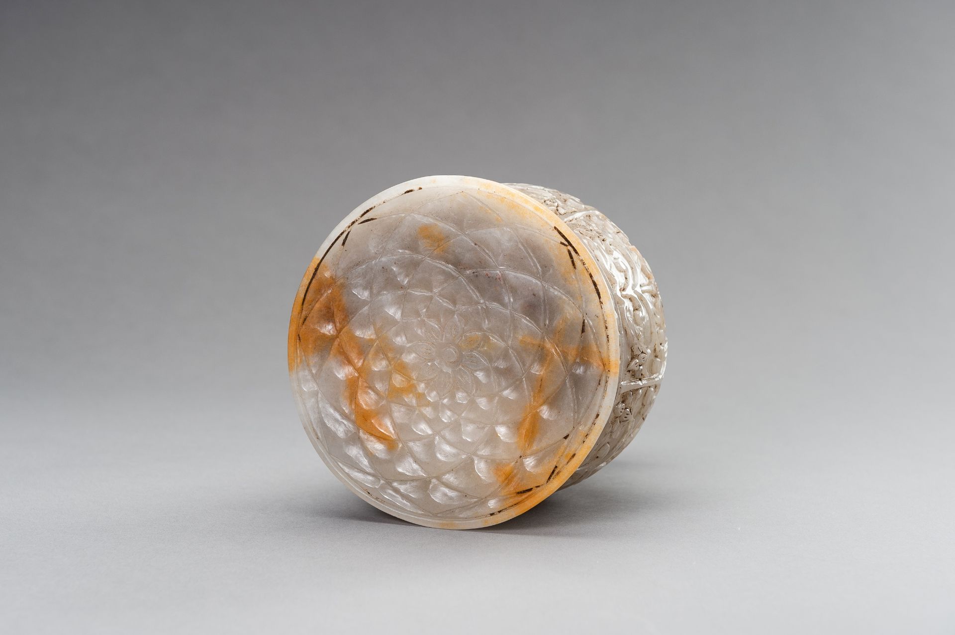 A MUGHAL-STYLE AGATE HOOKAH BASE - Image 15 of 15