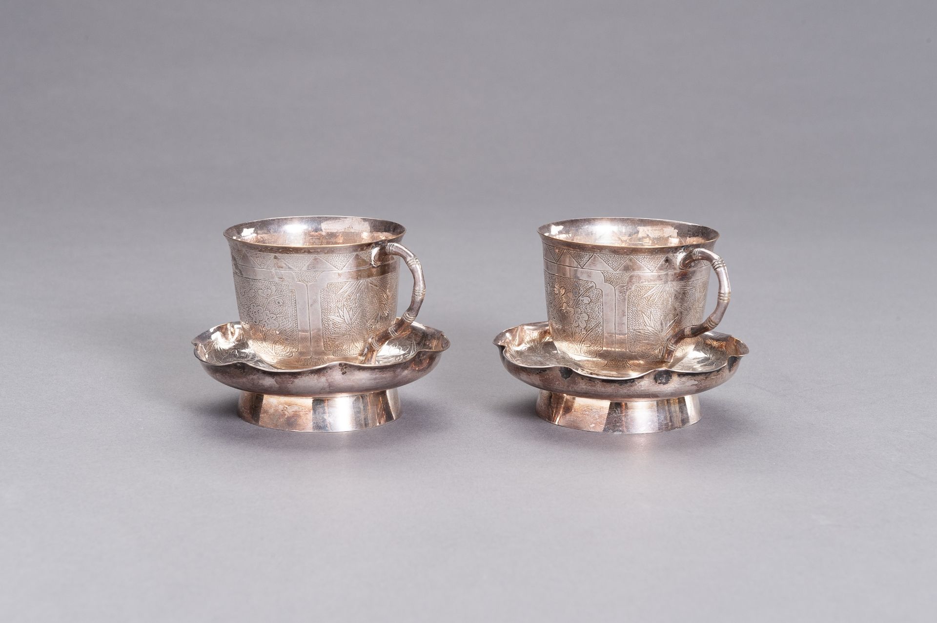 A PAIR OF SILVER CUPS WITH MATCHING SAUCERS - Image 3 of 10