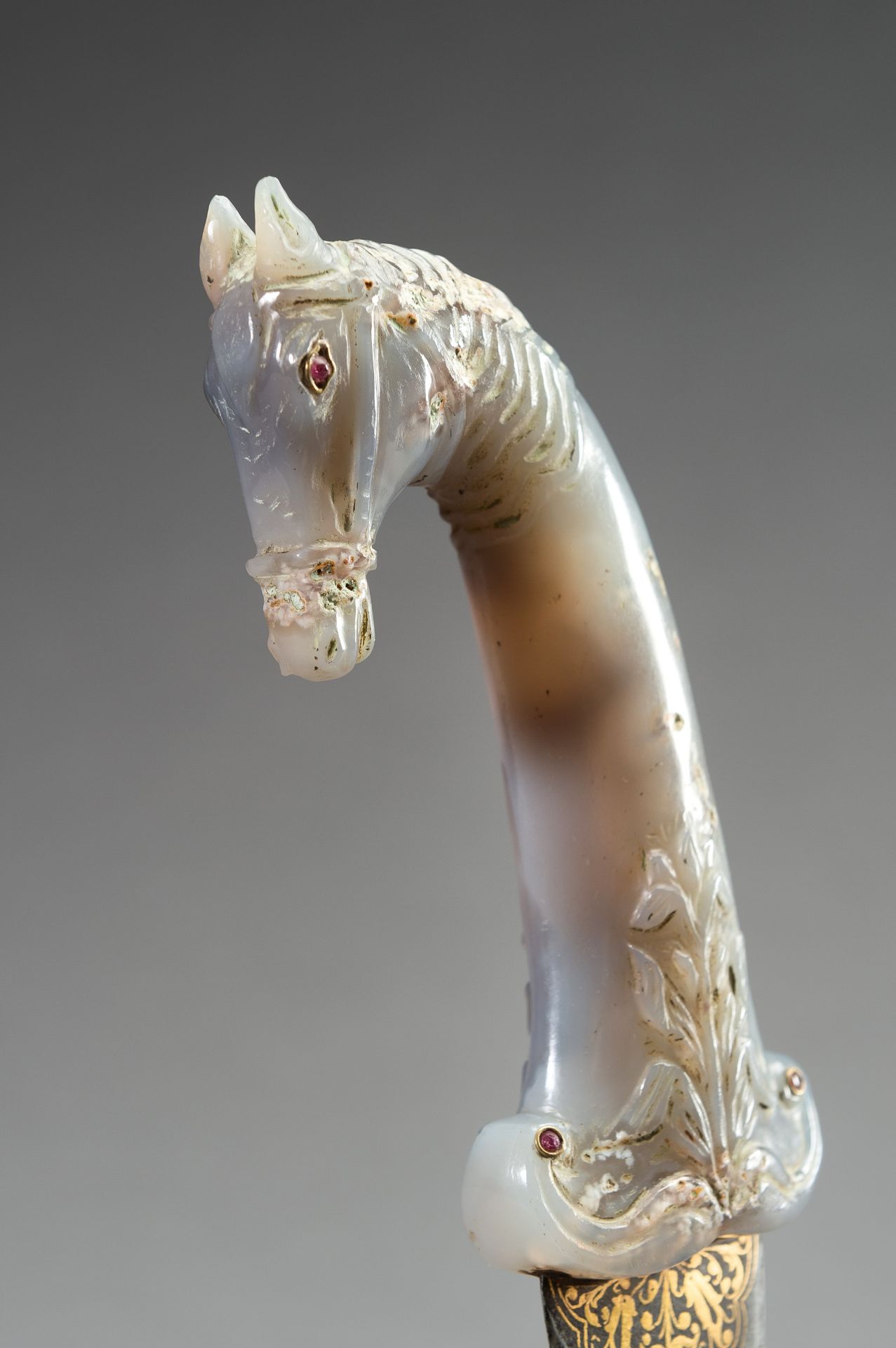 A MUGHAL KHANJAR WITH 'HORSE' JADE HANDLE - Image 4 of 6