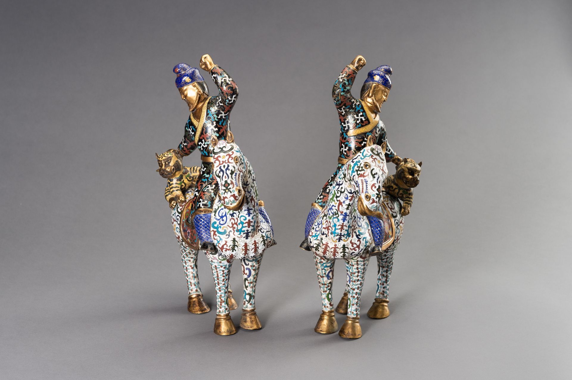 A PAIR OF CLOISONNE ENAMEL PERSIAN EQUESTRIANS, 20TH CENTURY - Image 2 of 12