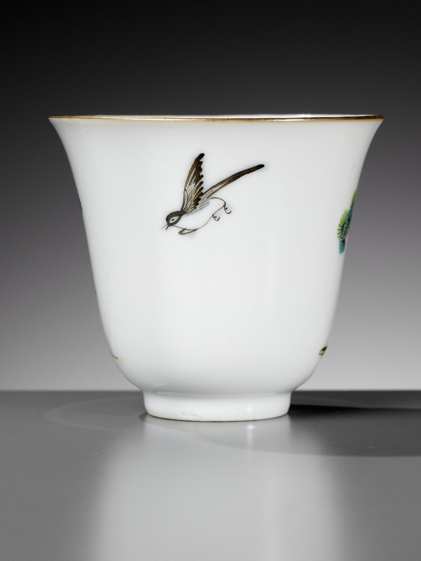AN AUSPICIOUS 'MONKEY AND DEER' CUP AND SAUCER, XIANFENG MARK AND PERIOD - Image 5 of 7