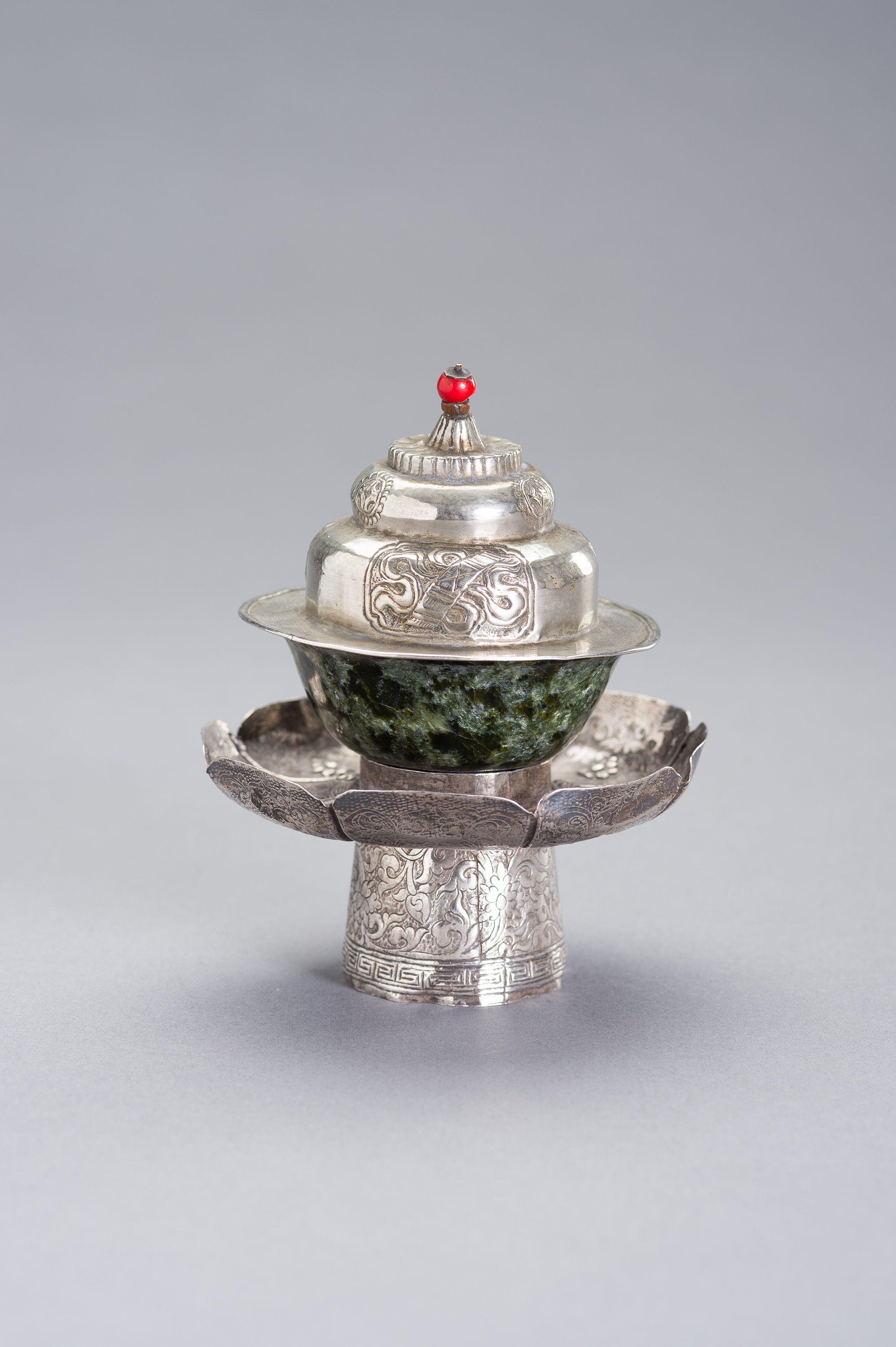 A SILVER AND JADE BUTTER TEA SET - Image 2 of 12