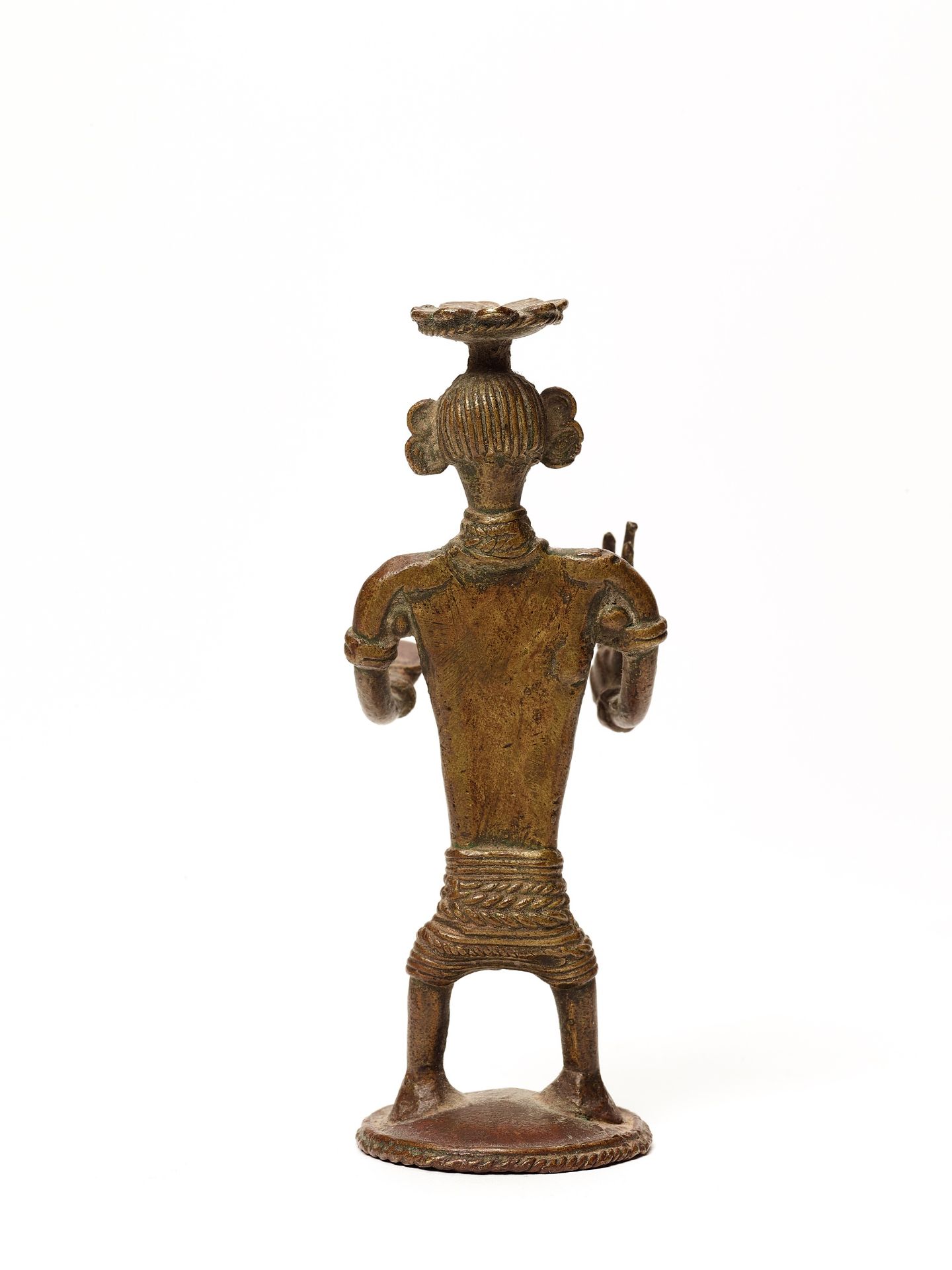 A BASTAR BRONZE OF A FEMALE DEITY WITH TRIDENT AND KHAPPAR - Image 4 of 4