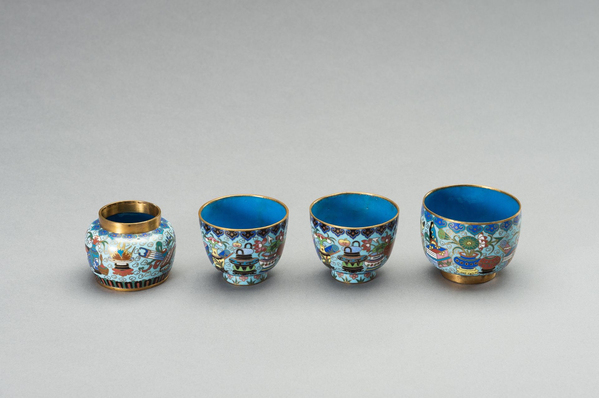 A GROUP OF SIX CLOISONNE VESSELS, 19th CENTURY - Image 9 of 14