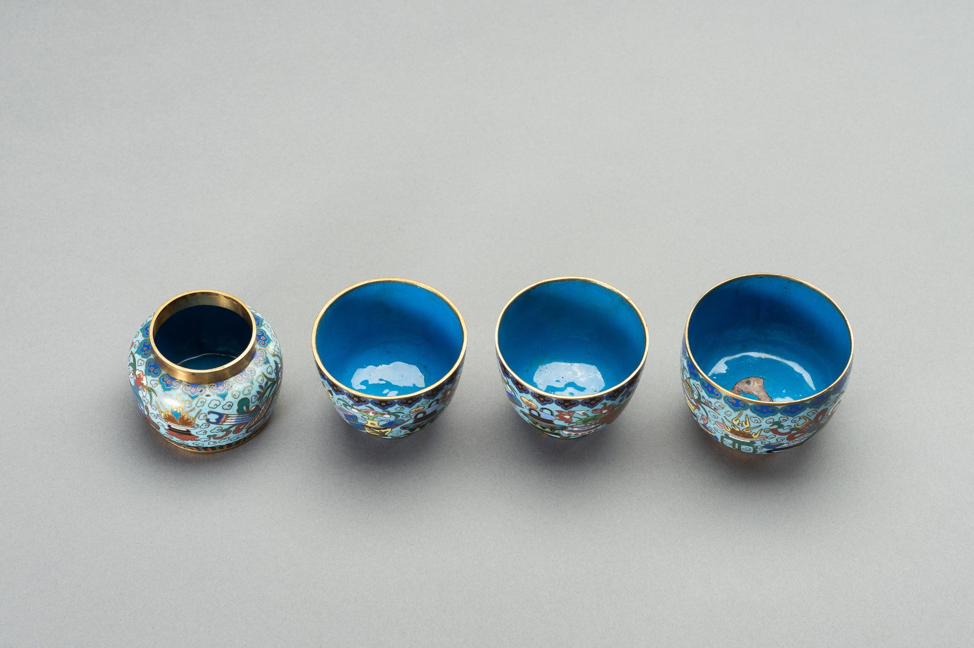 A GROUP OF SIX CLOISONNE VESSELS, 19th CENTURY - Image 11 of 14