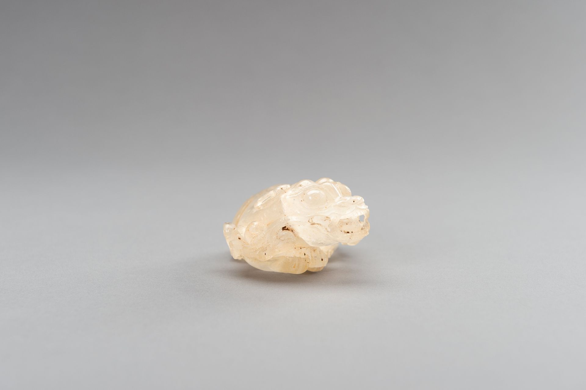 A FINE ROCK CRYSTAL 'BIXIE AND LINGZHI' GROUP, QING DYNASTY - Image 8 of 13