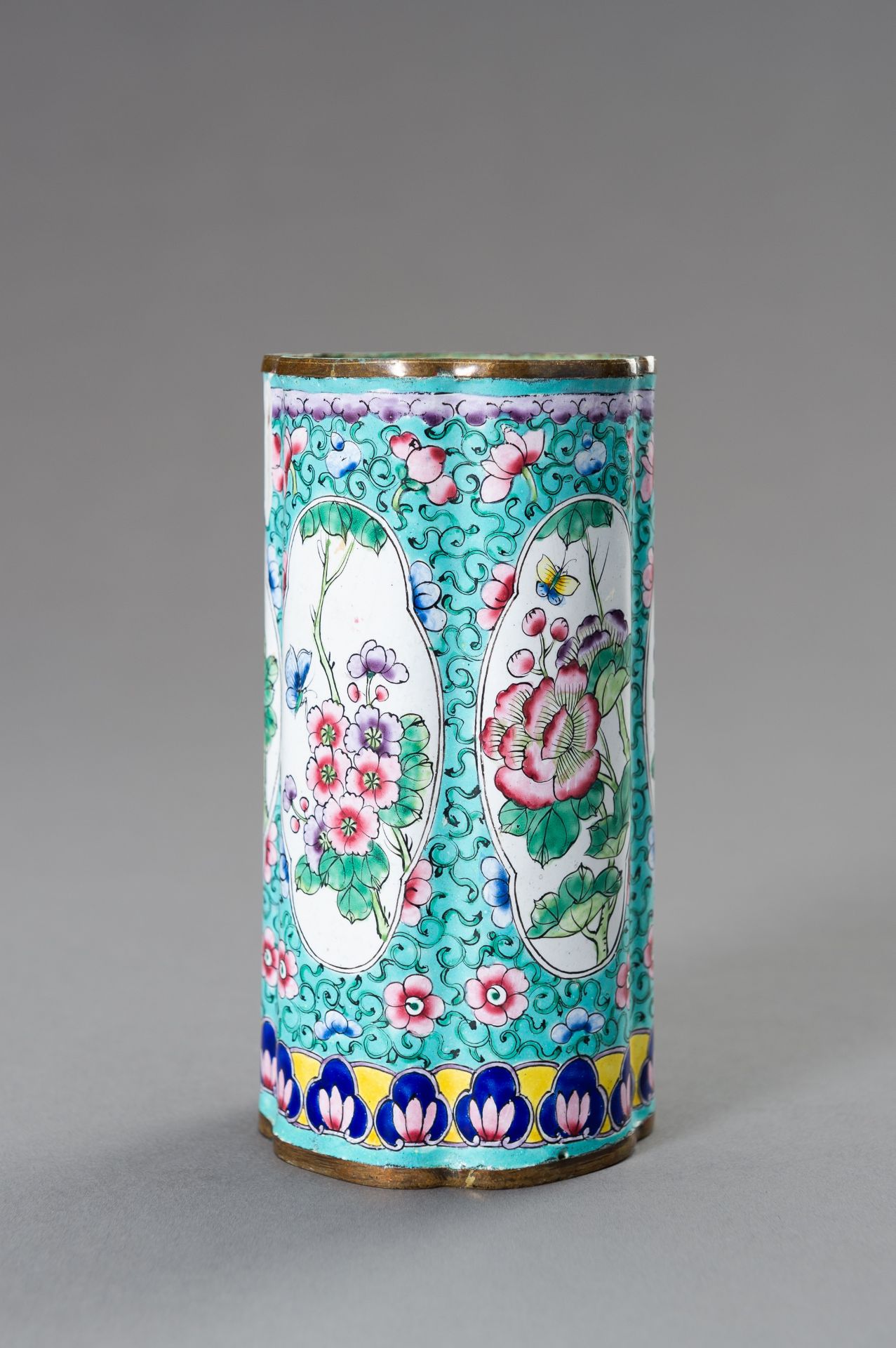 A PAIR OF LOBED CANTON ENAMEL VASES, 1900s - Image 5 of 11