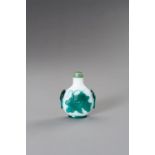 AN OVERLAY GLASS SNUFF BOTTLE, QING