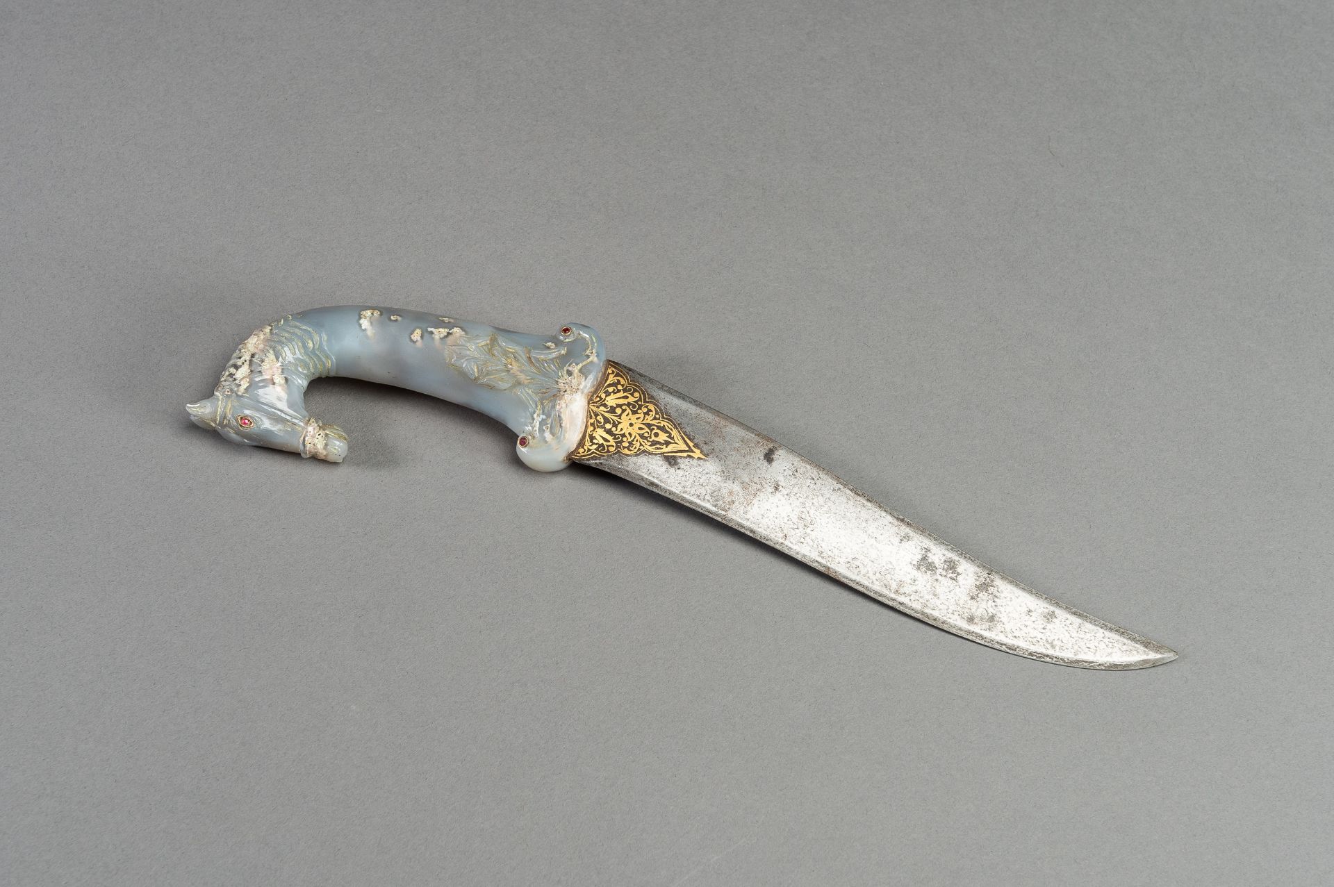 A MUGHAL KHANJAR WITH 'HORSE' JADE HANDLE