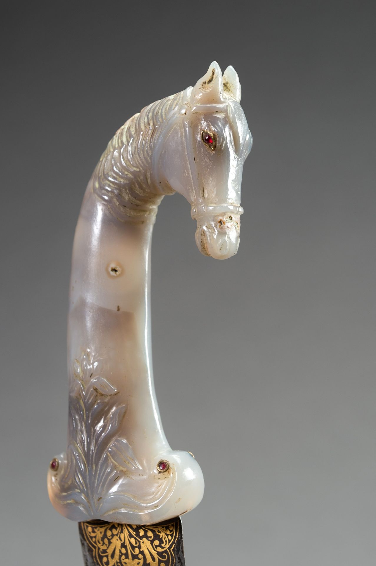 A MUGHAL KHANJAR WITH 'HORSE' JADE HANDLE - Image 3 of 6