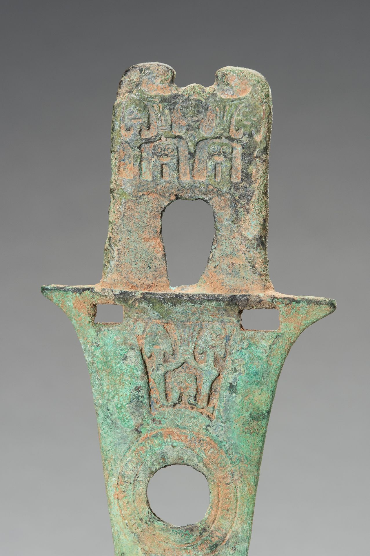 AN BRONZE DAGGER BLADE, SHANG - Image 5 of 10