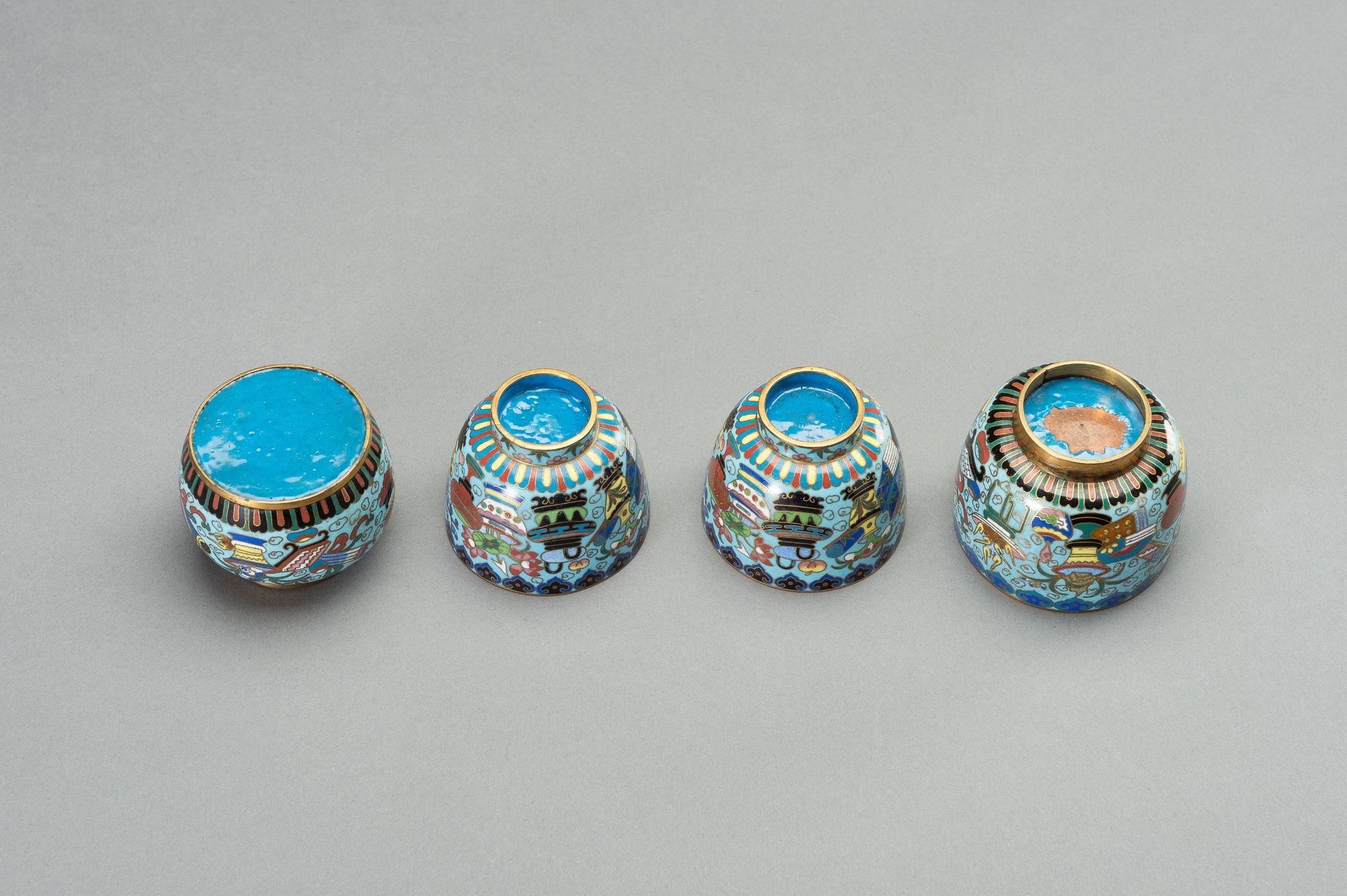 A GROUP OF SIX CLOISONNE VESSELS, 19th CENTURY - Image 12 of 14