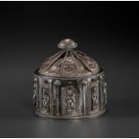 AN INDIAN MIXED METAL BOX AND COVER, 18th - 19th CENTURY