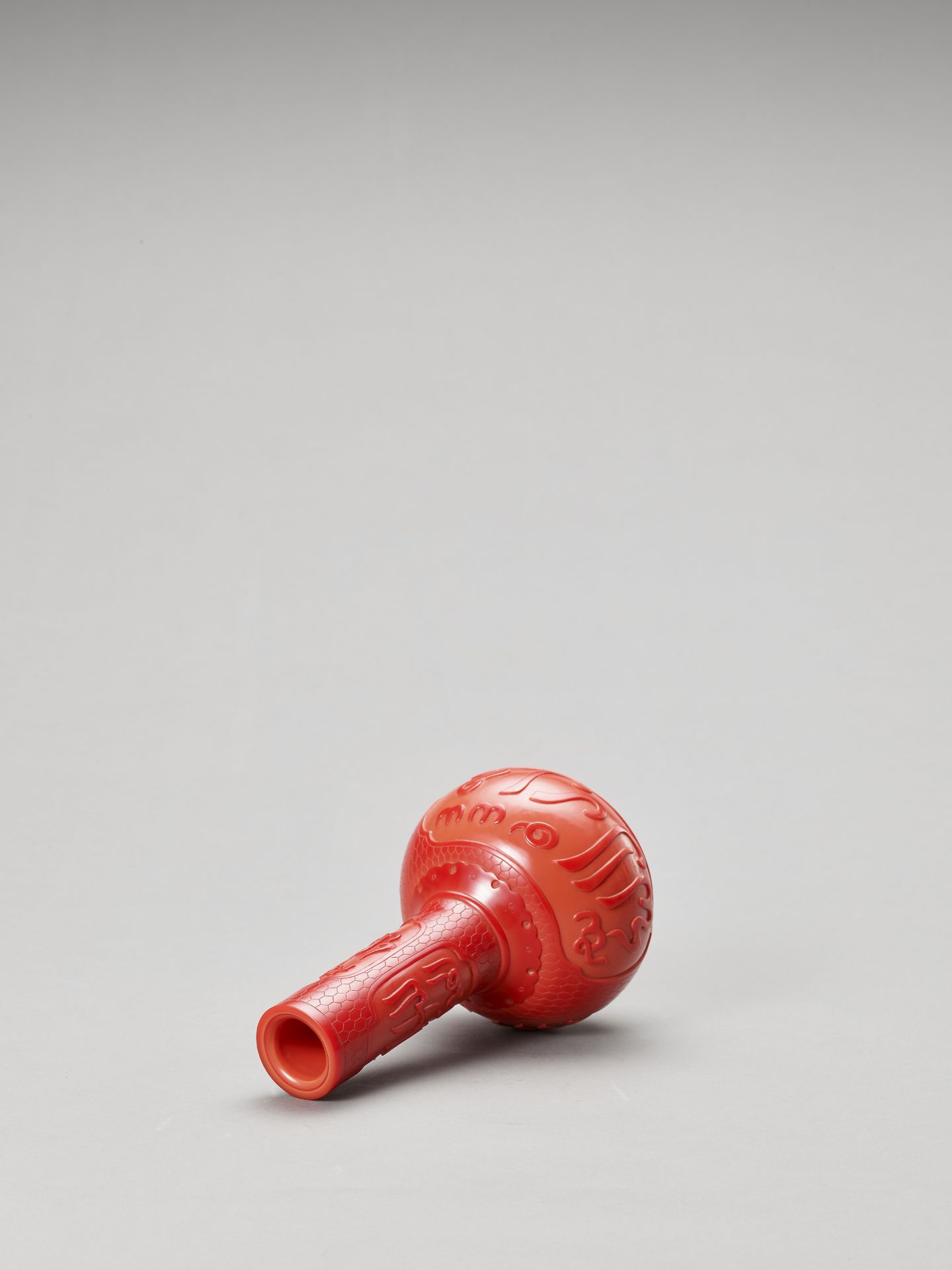 A RED PEKING GLASS BOTTLE VASE FOR THE ISLAMIC MARKET - Image 7 of 7