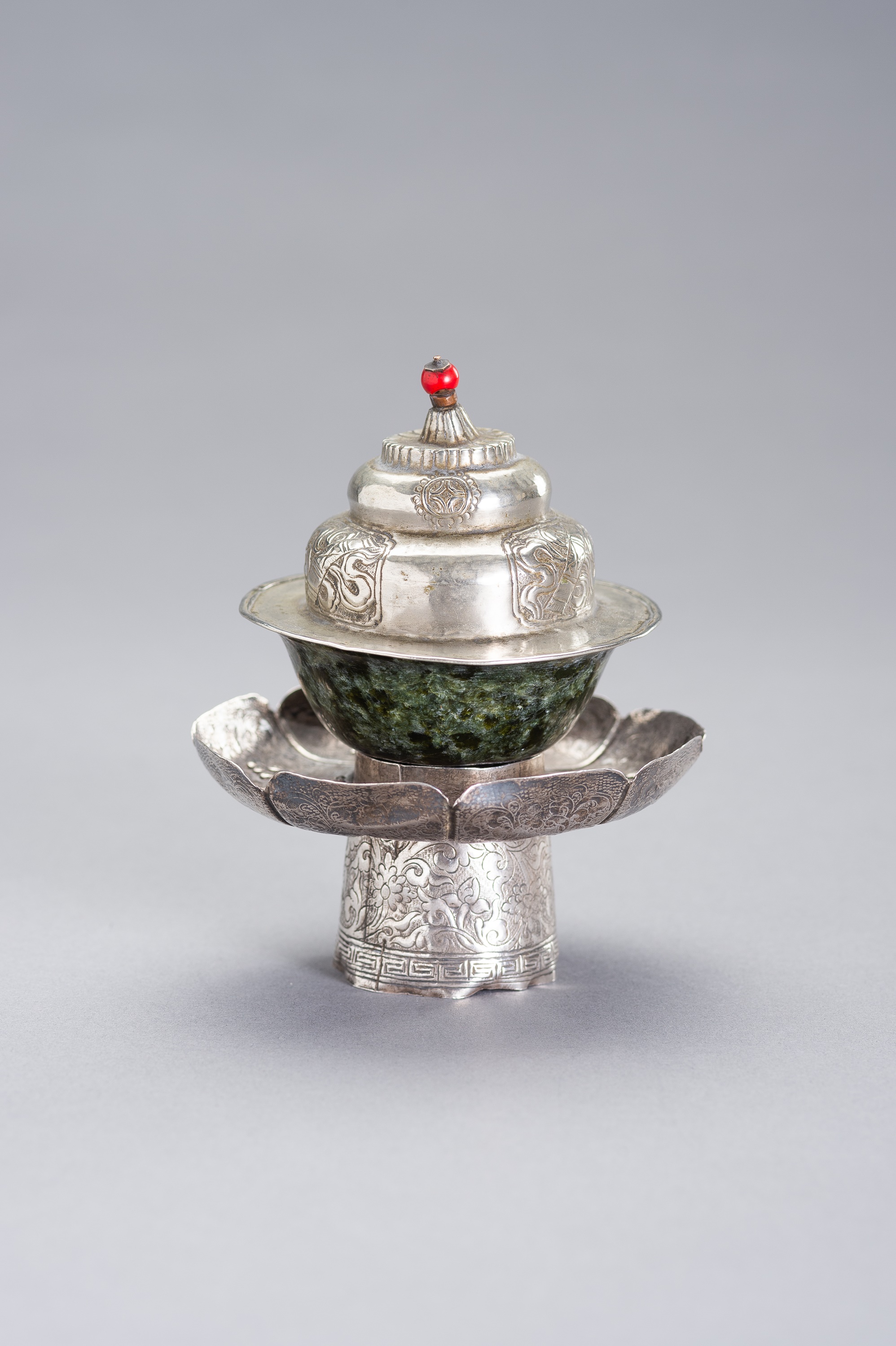 A SILVER AND JADE BUTTER TEA SET - Image 6 of 12