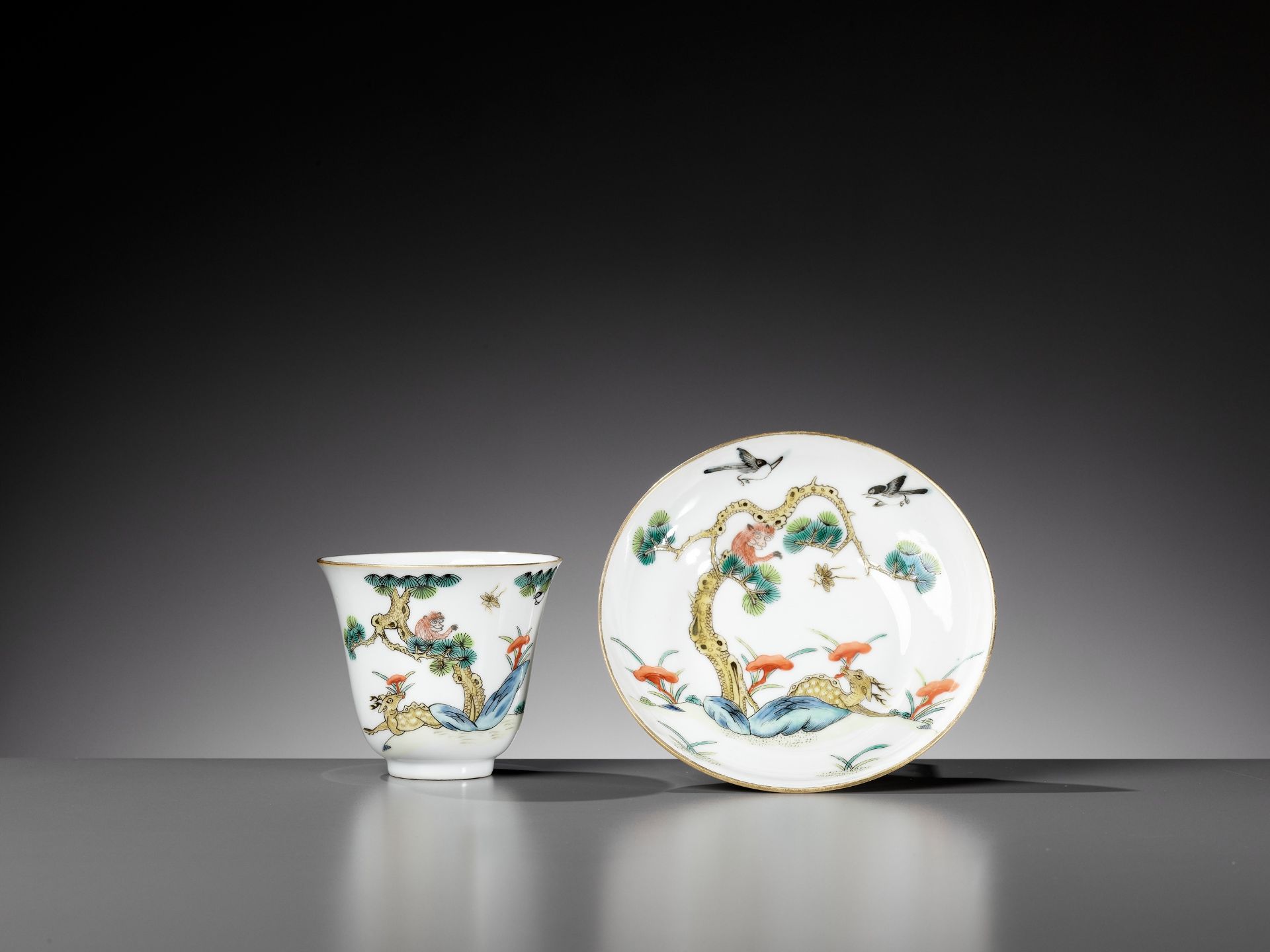 AN AUSPICIOUS 'MONKEY AND DEER' CUP AND SAUCER, XIANFENG MARK AND PERIOD - Image 6 of 7