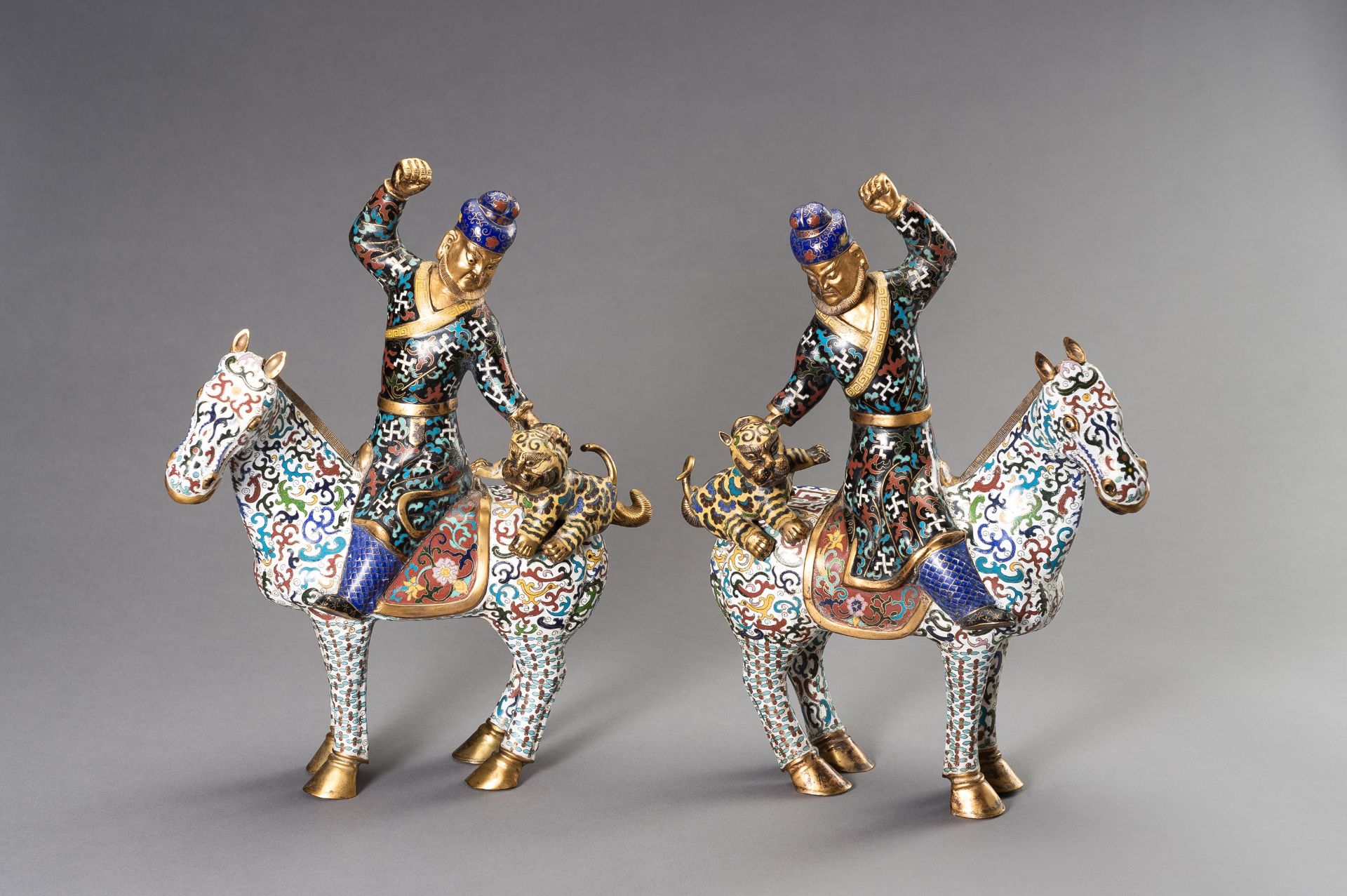 A PAIR OF CLOISONNE ENAMEL PERSIAN EQUESTRIANS, 20TH CENTURY - Image 9 of 12