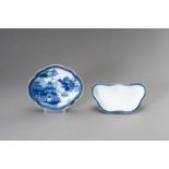 A SET OF TWO BLUE AND WHITE LOBED DISHES, REPUBLIC PERIOD
