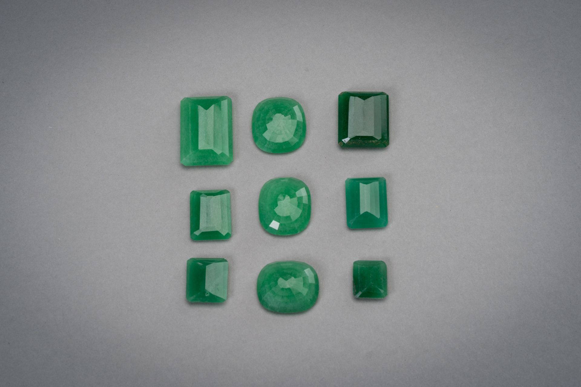 A COLLECTION OF NINE EMERALDS - Image 3 of 5