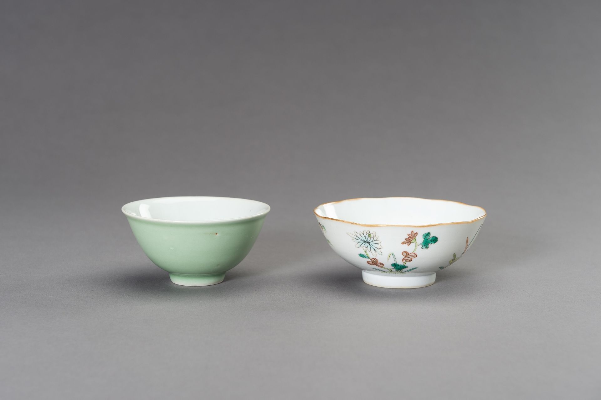 A MIXED LOT WITH SIX PORCELAIN BOWLS, REPUBLIC PERIOD OR LATER - Image 12 of 24