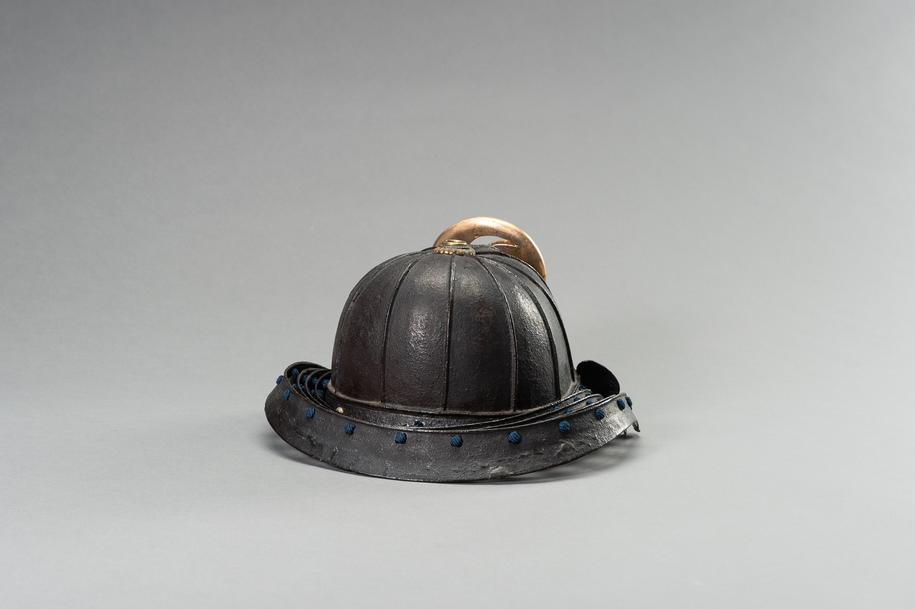 AN IRON KABUTO (HELMET) - Image 5 of 12