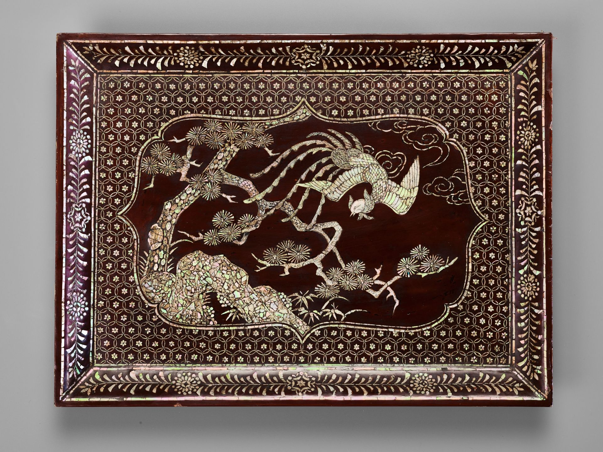 A RARE INLAID LACQUER 'PHOENIX' TRAY, MING DYNASTY - Image 7 of 8