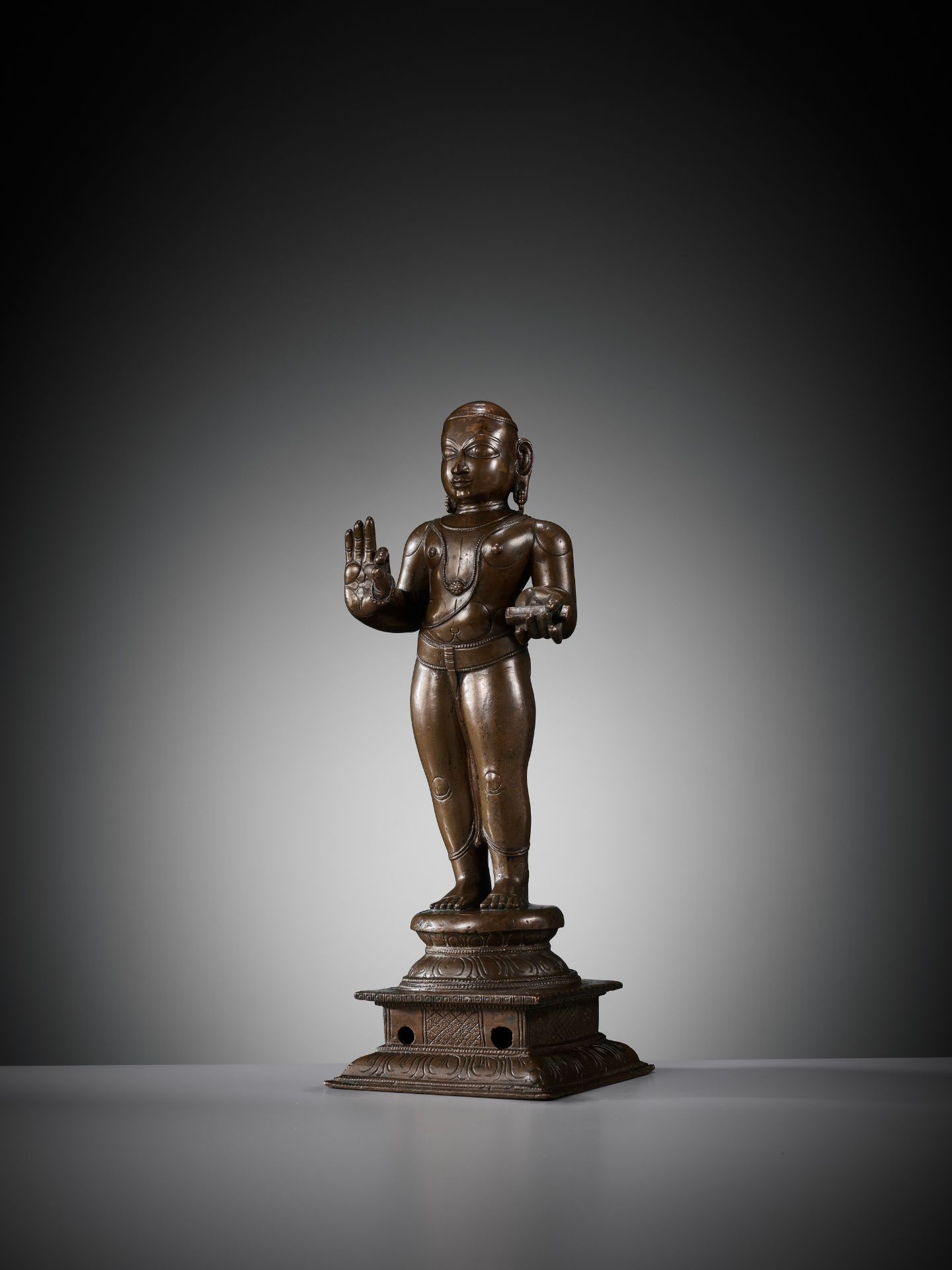 A LARGE COPPER ALLOY FIGURE OF MANIKKAVACAKAR, TAMIL NADU, 14TH-15TH CENTURY - Image 8 of 16