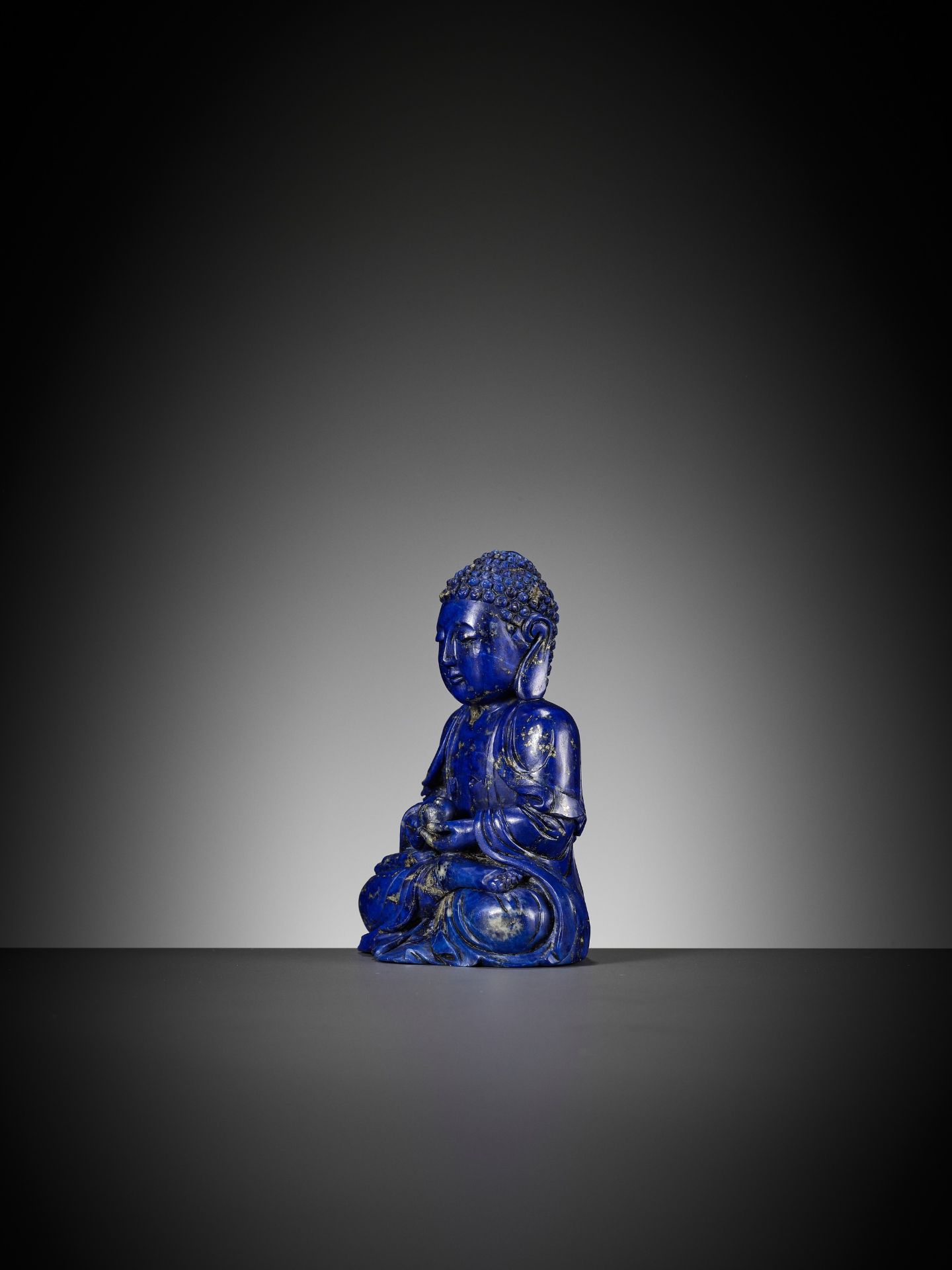 A LAPIS LAZULI FIGURE OF BUDDHA, QING DYNASTY - Image 7 of 12