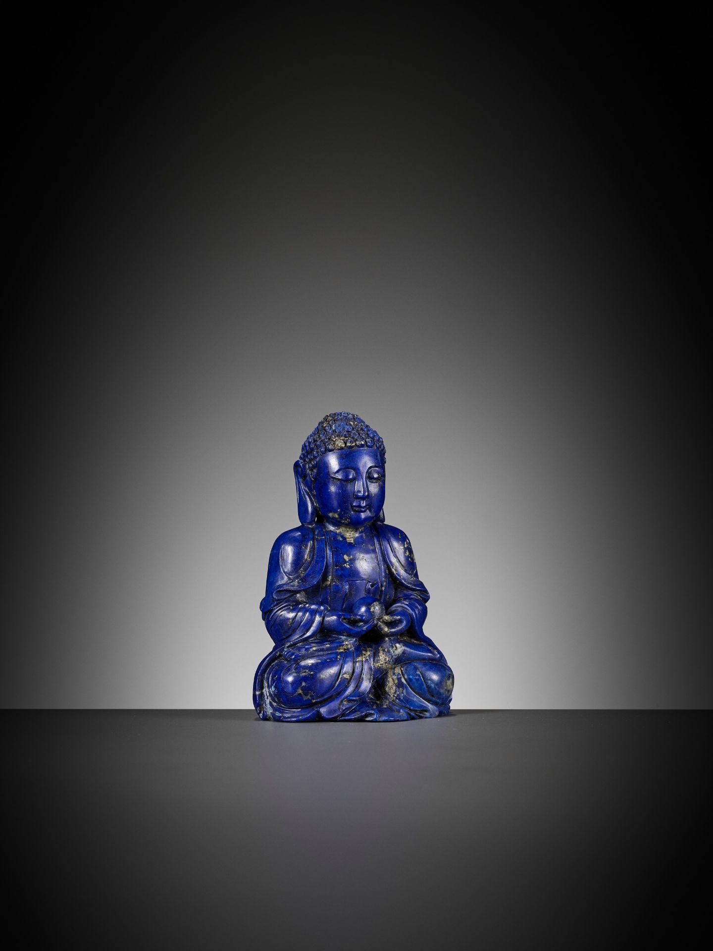 A LAPIS LAZULI FIGURE OF BUDDHA, QING DYNASTY - Image 10 of 12