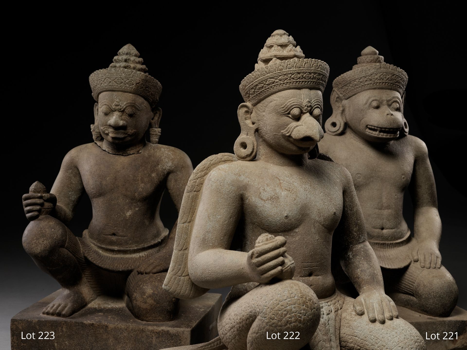 A SANDSTONE GUARDIAN FIGURE DEPICTING HANUMAN, KOH KER STYLE - Image 9 of 18