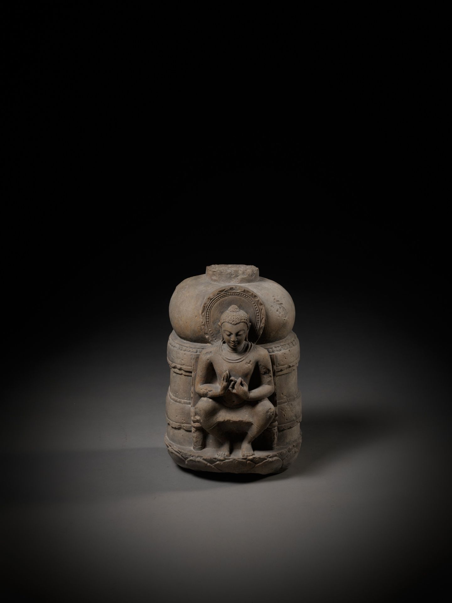 A SANDSTONE STUPA DOME FRAGMENT DEPICTING BUDDHA, POST-GUPTA PERIOD - Image 11 of 12