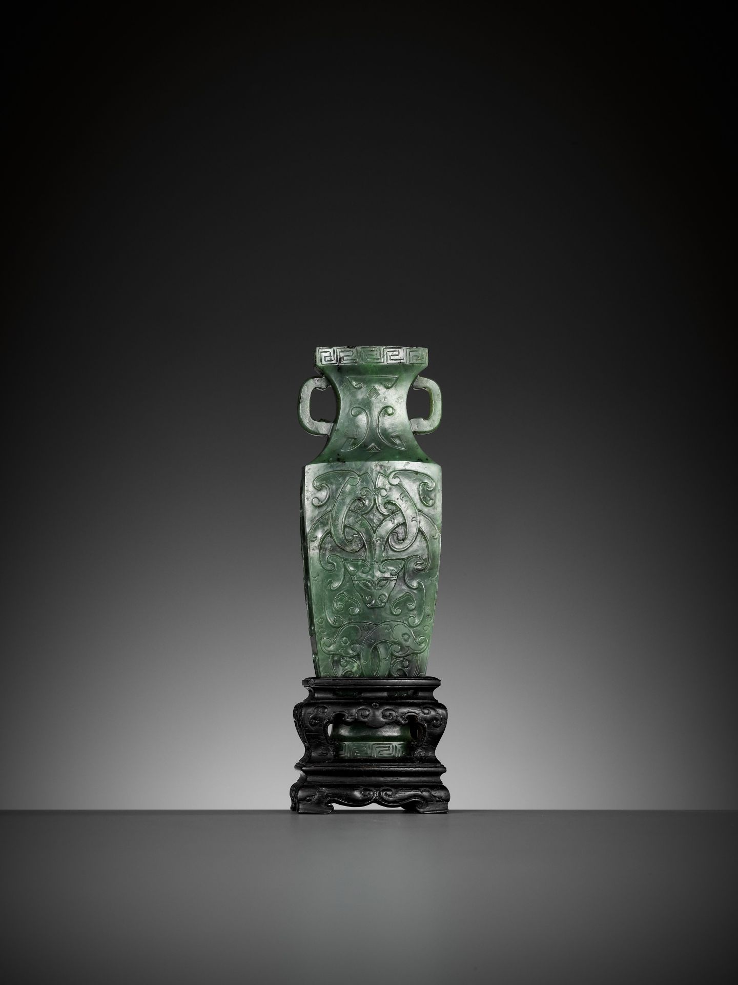 A SPINACH GREEN JADE MINIATURE 'ARCHAISTIC' VASE, 18TH-19TH CENTURY - Image 11 of 19