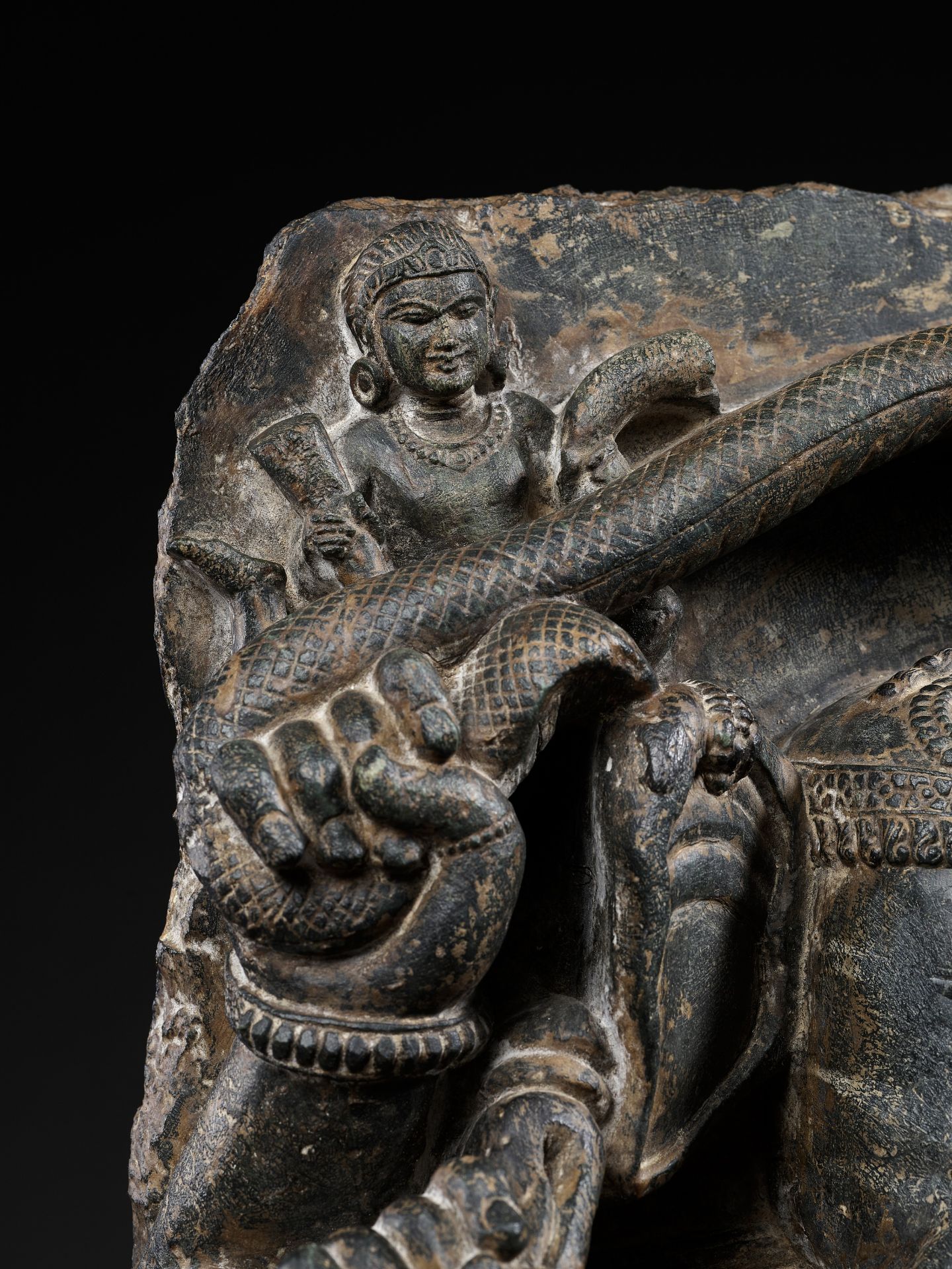 A BLACK SCHIST FIGURE OF GANESHA WITH A SNAKE MANDORLA, PALA PERIOD - Image 3 of 16