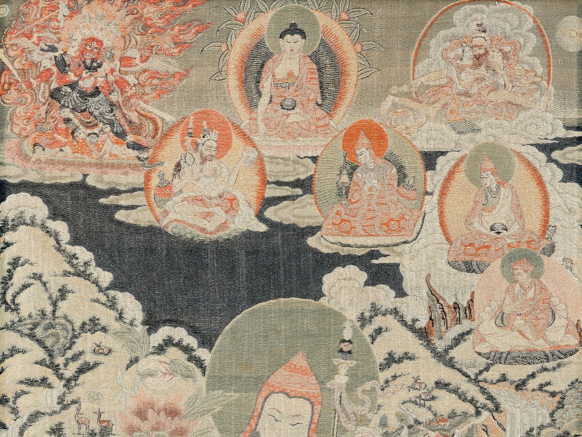 AN EMBROIDERED SILK THANGKA OF PADMASAMBHAVA, QING DYNASTY - Image 3 of 10