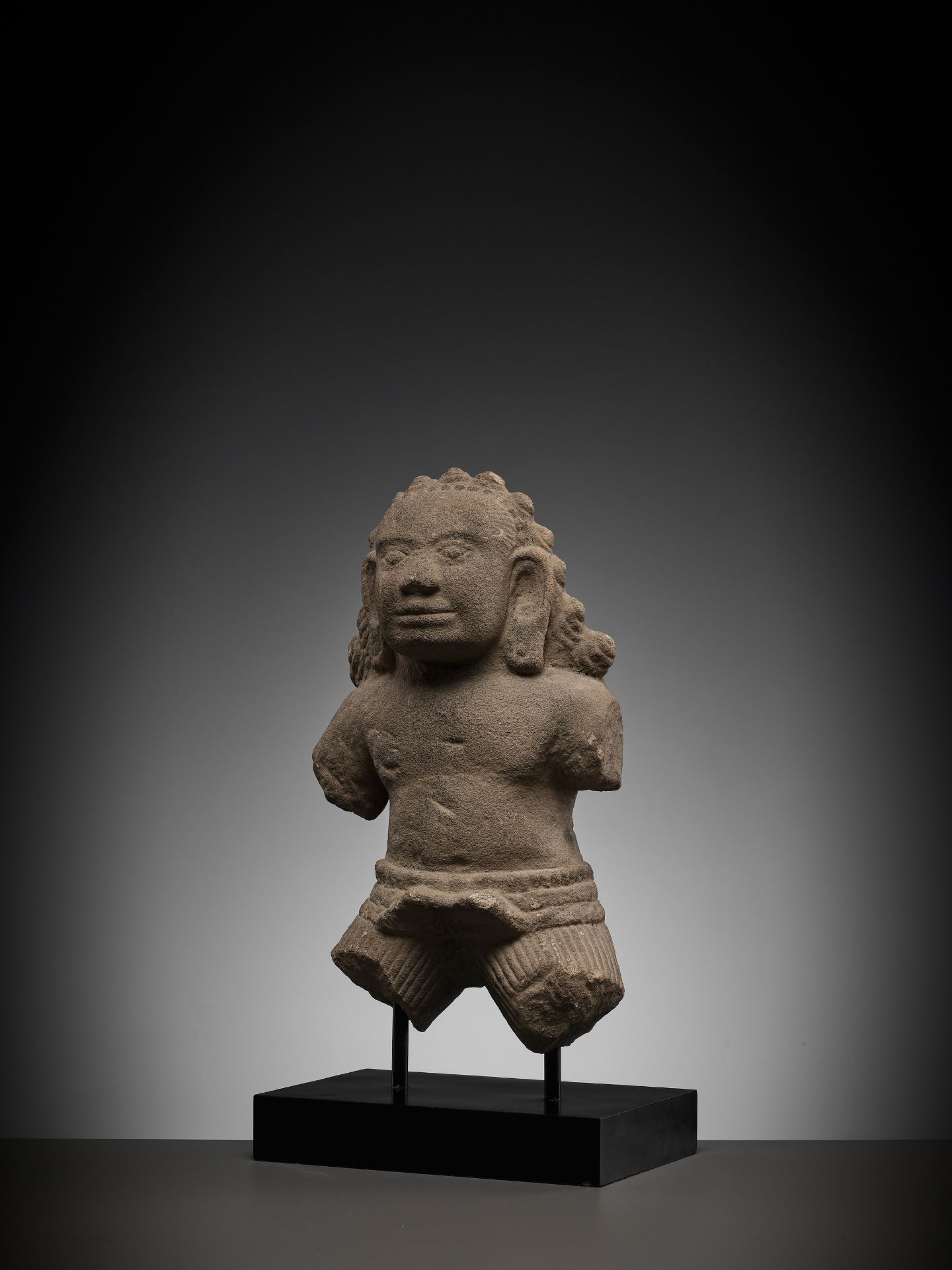 AN EXPRESSIVE SANDSTONE FIGURE OF A RAKSHASA, ANGKOR PERIOD, KOH KER STYLE - Image 5 of 11