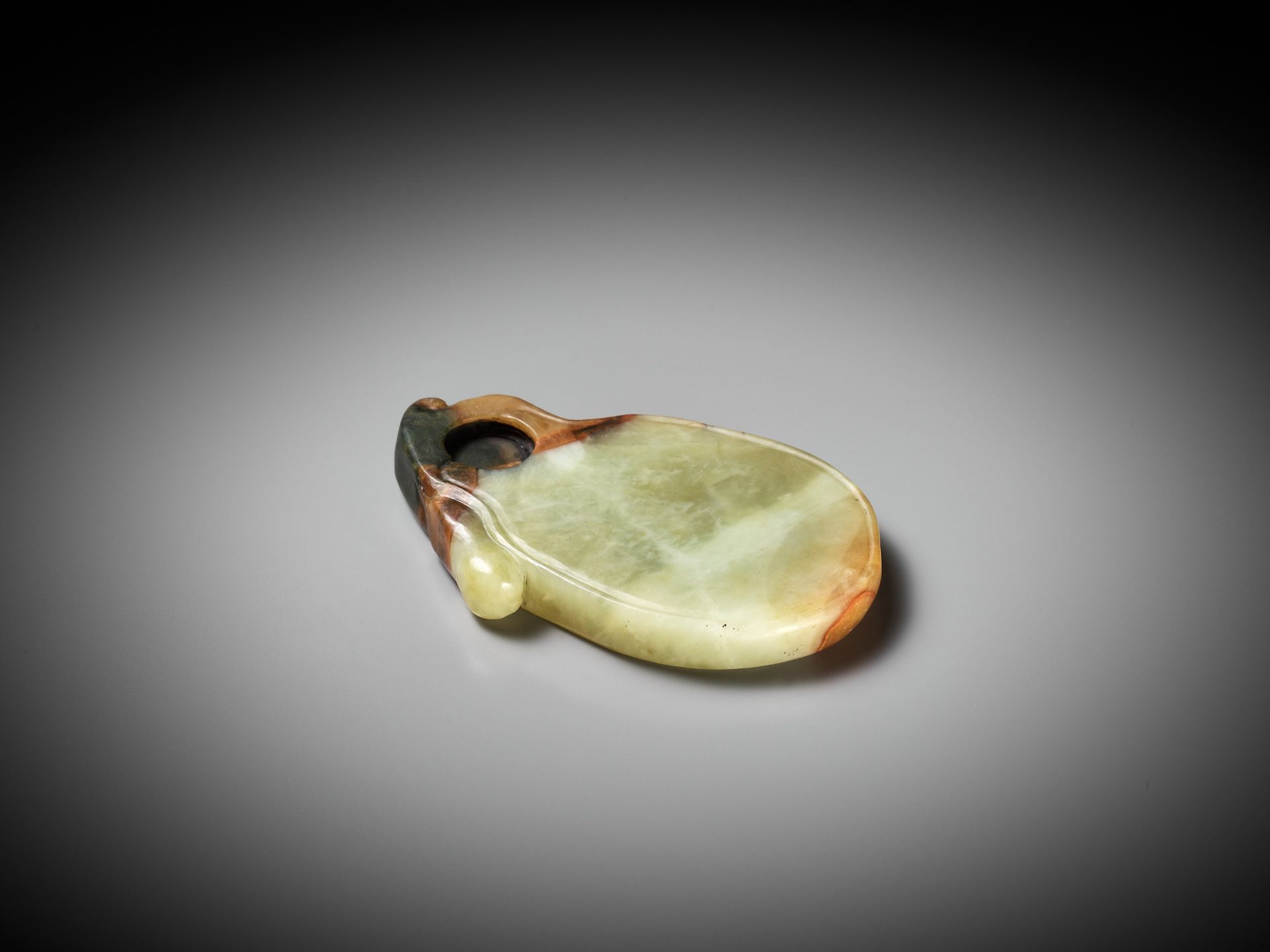 A YELLOW AND RUSSET JADE 'RABBIT' INKSTONE, EARLY QING DYNASTY - Image 5 of 8