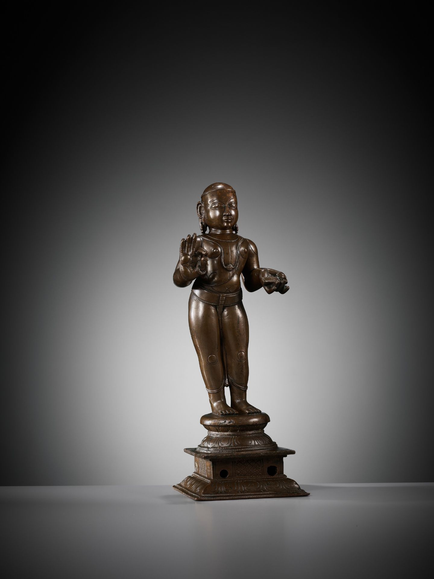 A LARGE COPPER ALLOY FIGURE OF MANIKKAVACAKAR, TAMIL NADU, 14TH-15TH CENTURY - Image 9 of 16