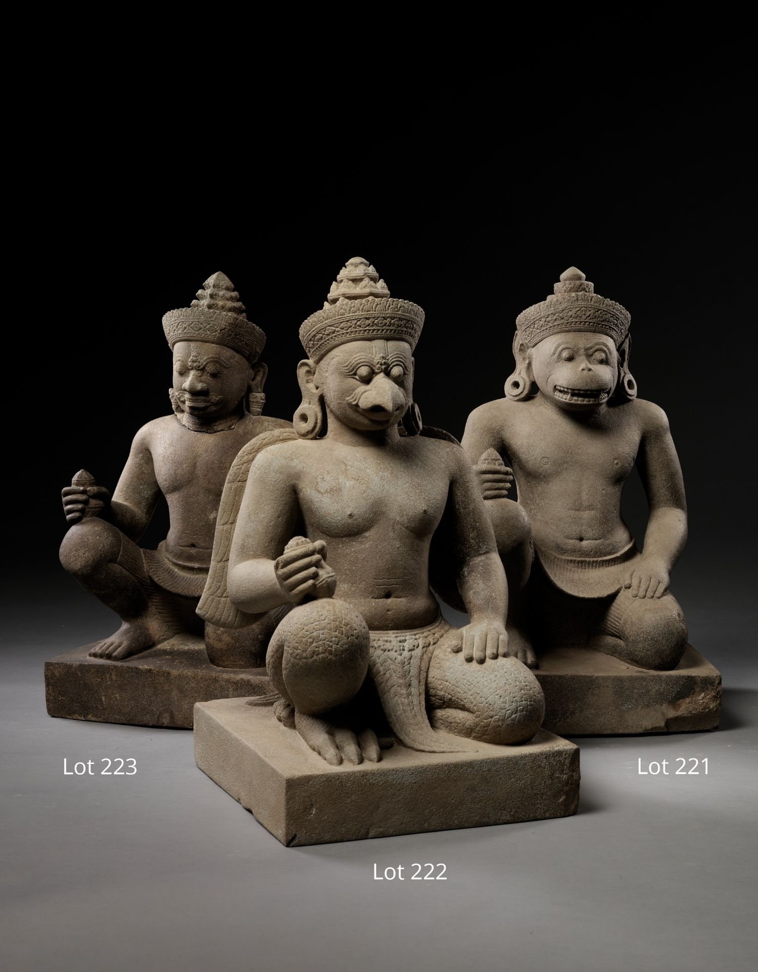 A SANDSTONE GUARDIAN FIGURE DEPICTING HANUMAN, KOH KER STYLE - Image 7 of 18