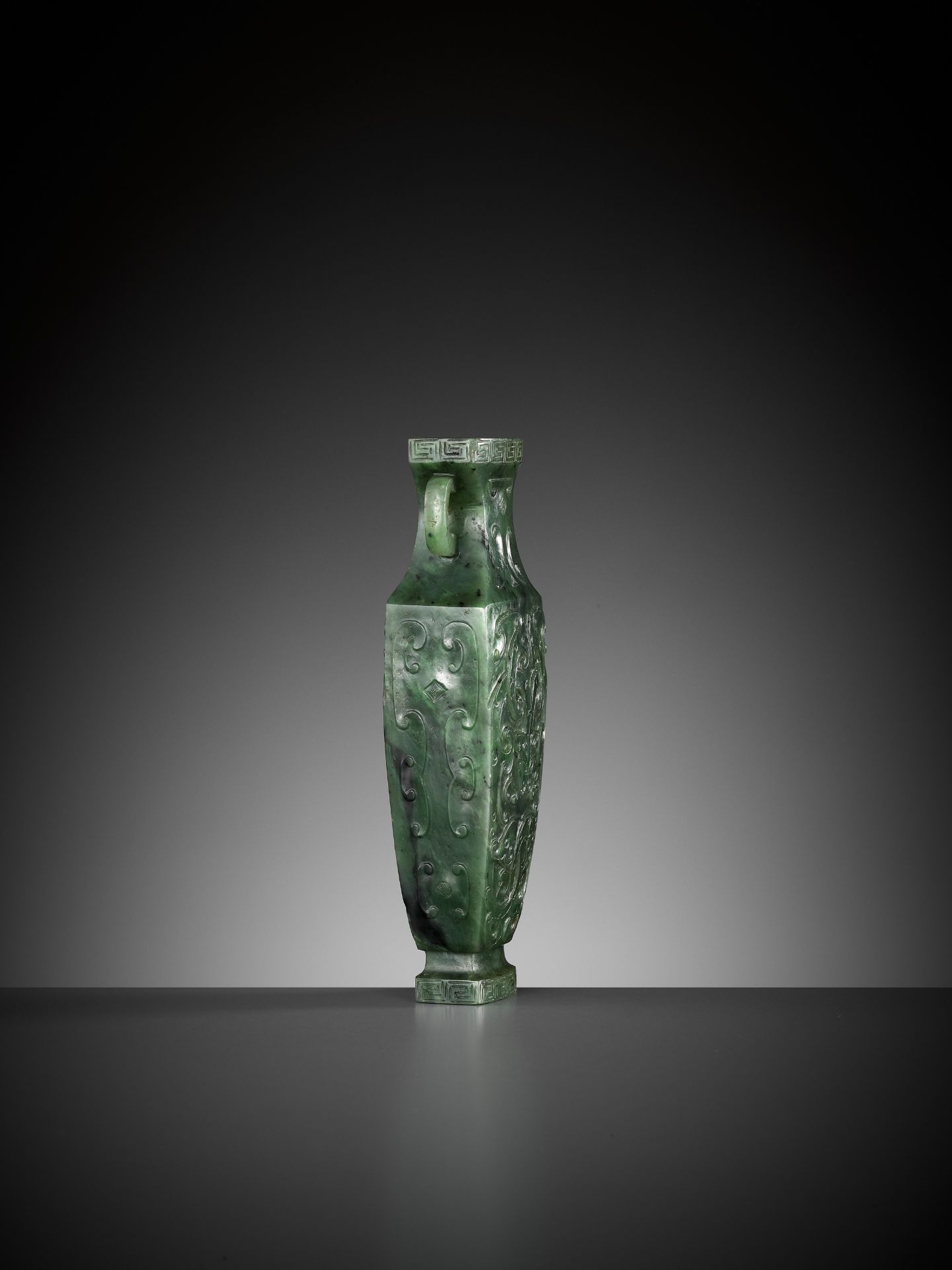 A SPINACH GREEN JADE MINIATURE 'ARCHAISTIC' VASE, 18TH-19TH CENTURY - Image 9 of 19