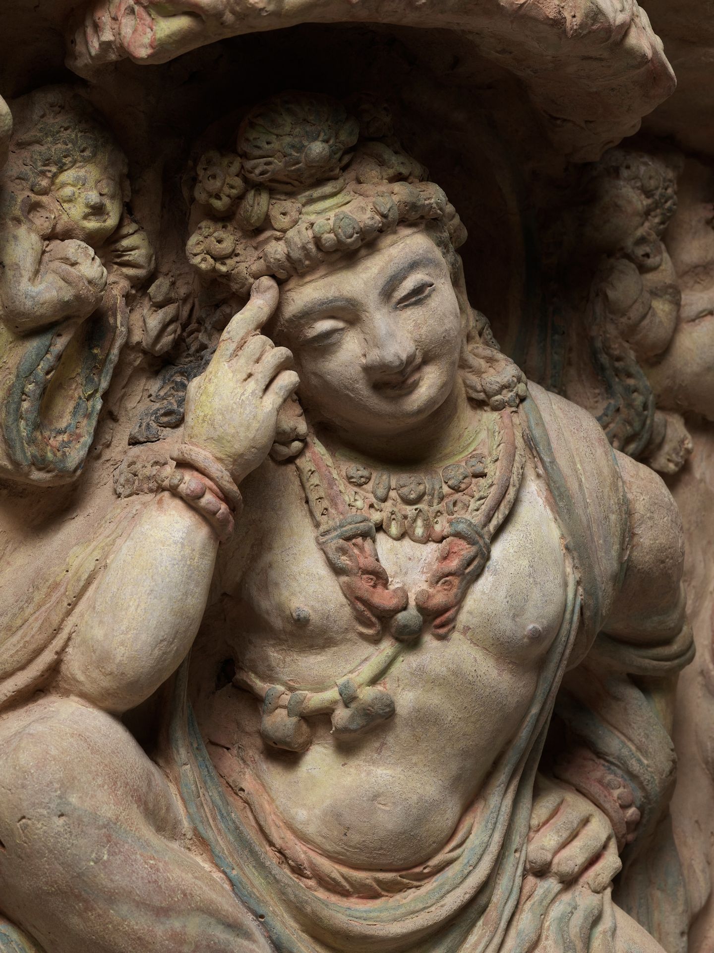 AN EXTRAORDINARILY RARE AND SPECTACULAR TERRACOTTA RELIEF OF A THINKING PRINCE SIDDHARTA UNDER THE B - Image 2 of 19