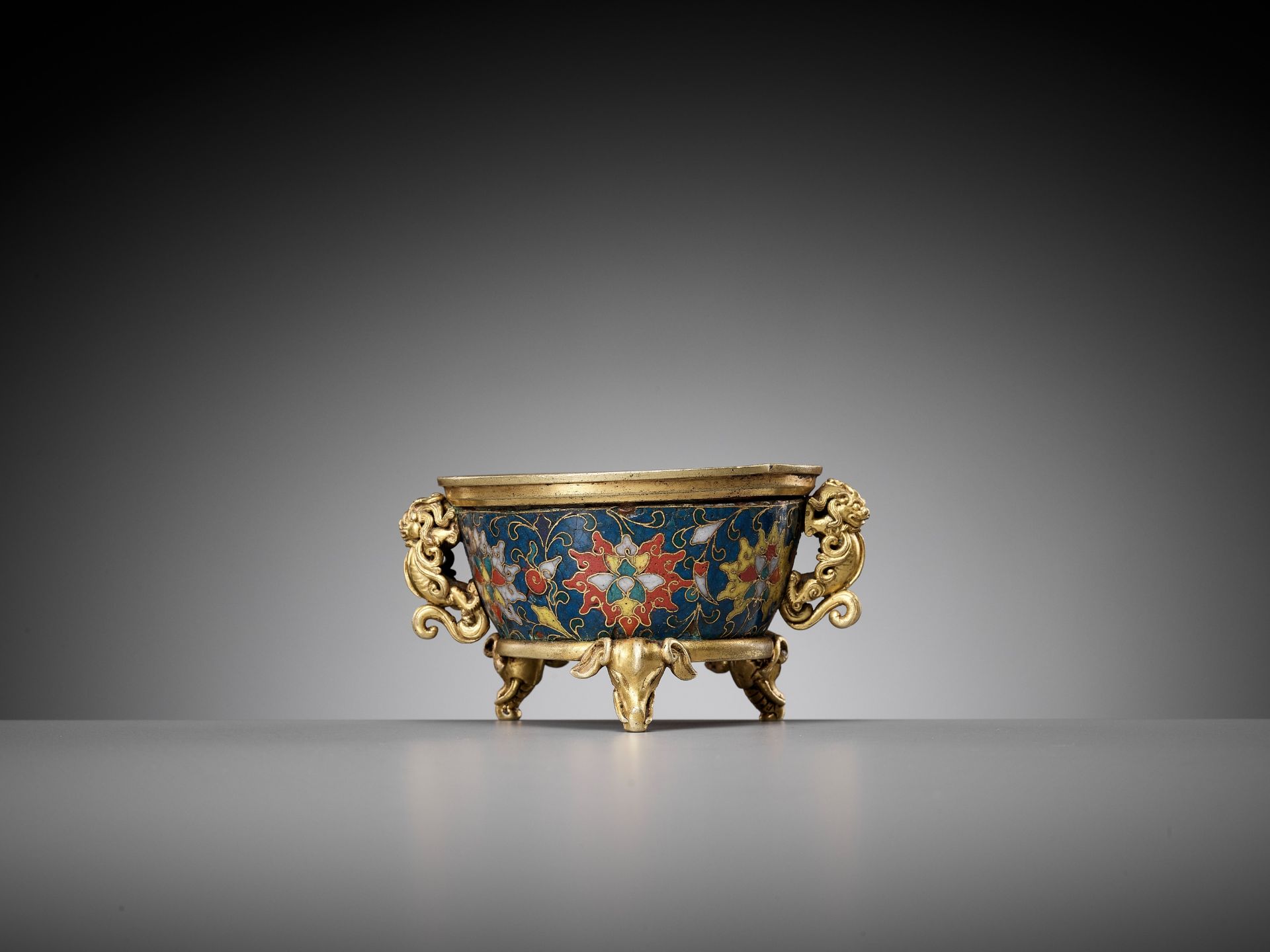 A CLOISONNE ENAMEL AND GILT BRONZE 'LOTUS' CENSER, JINGTAI MARK, MING DYNASTY - Image 7 of 15