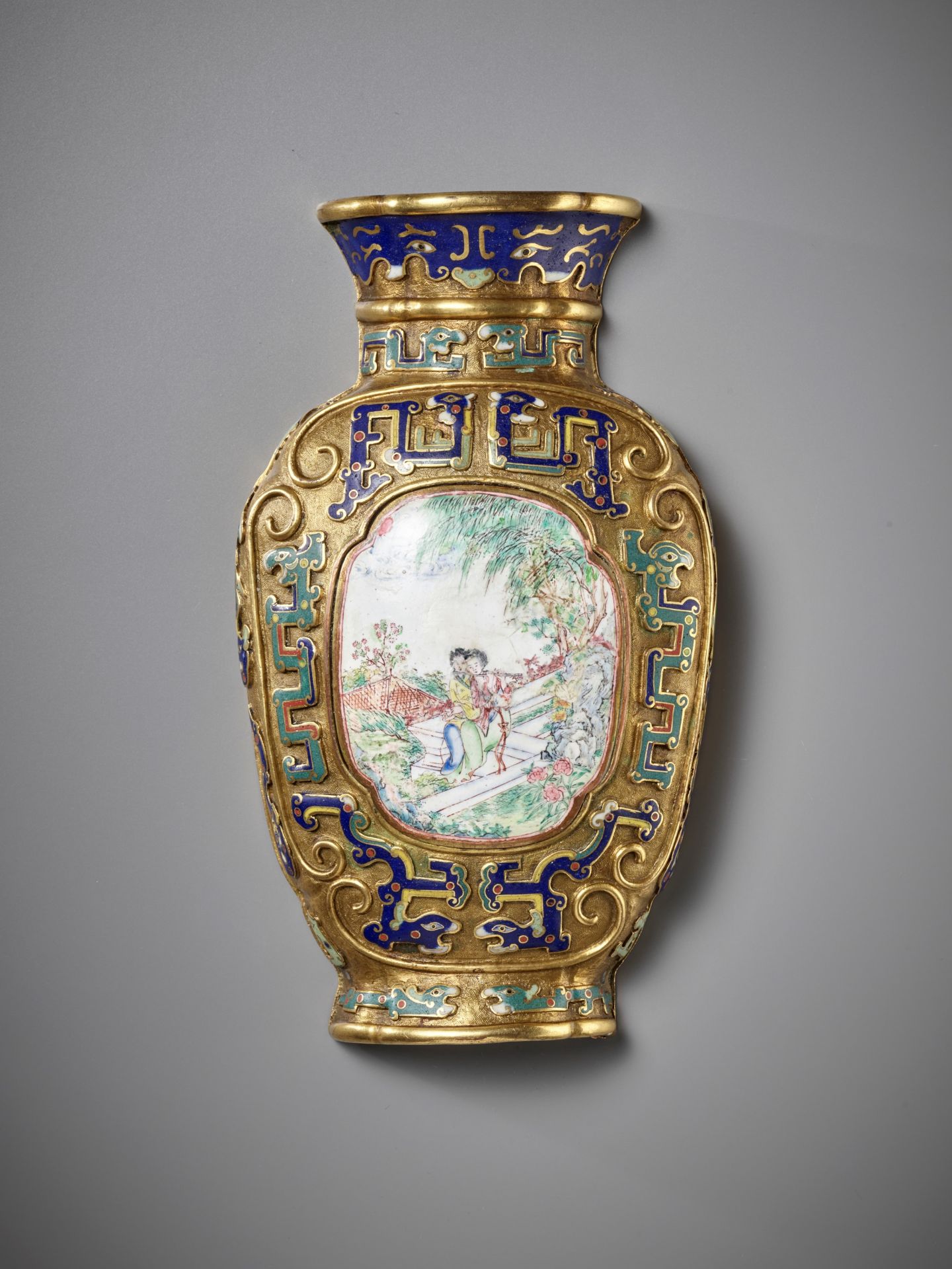 A CHAMPLEVE AND ENAMEL WALL VASE, GUANGDONG TRIBUTE TO THE IMPERIAL COURT, QIANLONG