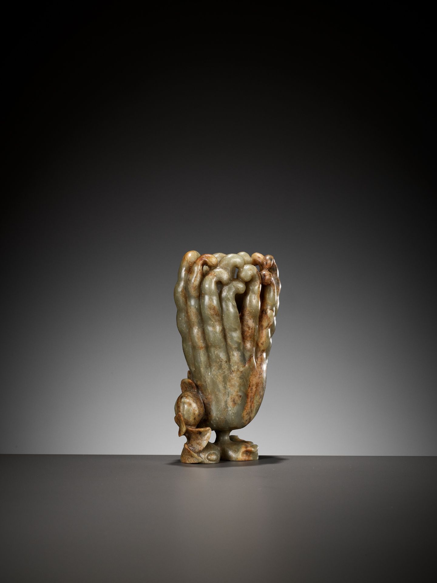 A CELADON AND RUSSET JADE 'FINGER CITRON' VASE, 17TH - 18TH CENTURY - Image 7 of 13